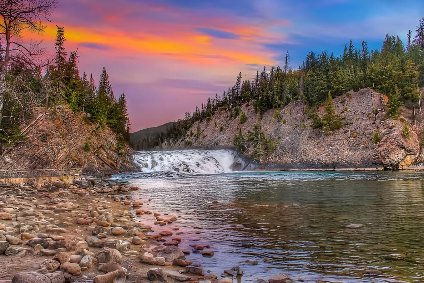 Banff: Evening Scenic Sunset Tour with Wildlife Spotting