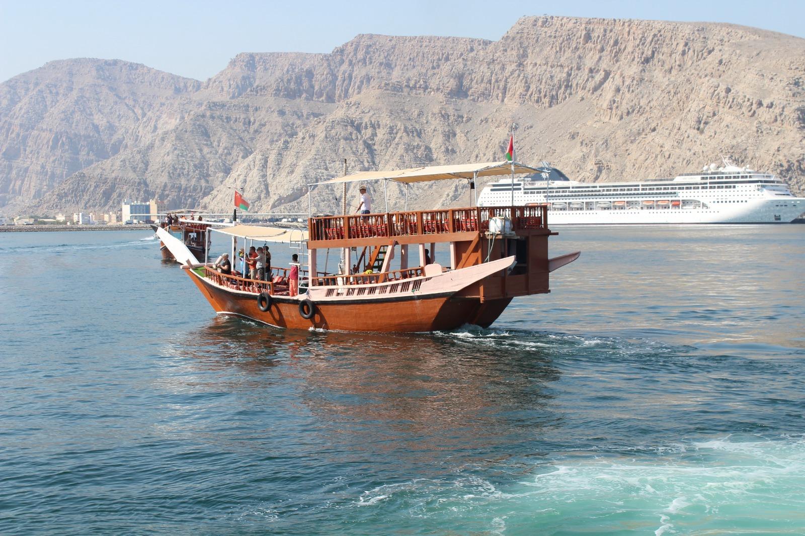 Musandam dhow cruise, Khasab fjords and dolphin watching — image 4