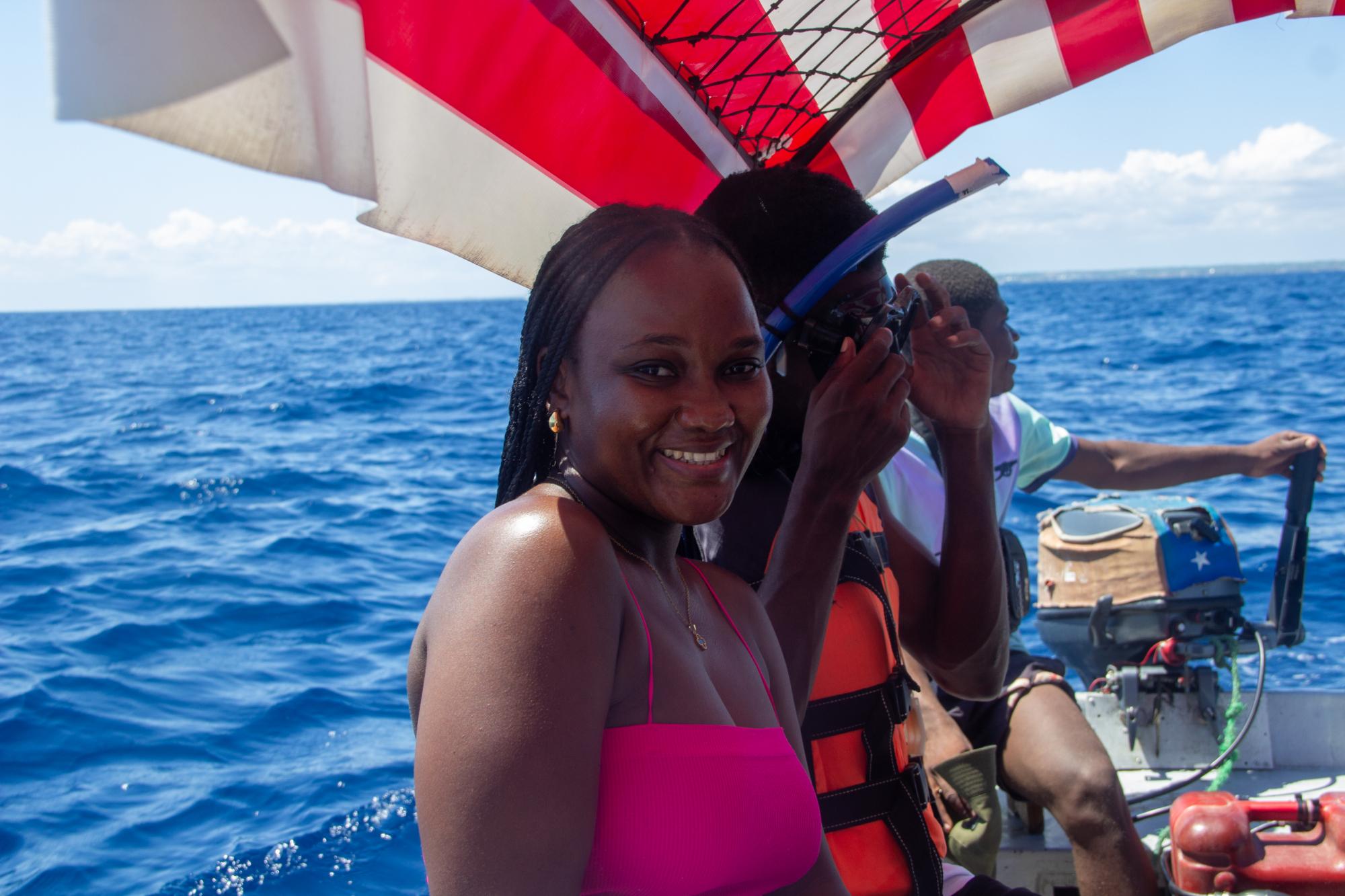Zanzibar Mnemba Island Snorkeling & Boat Tour with Lunch