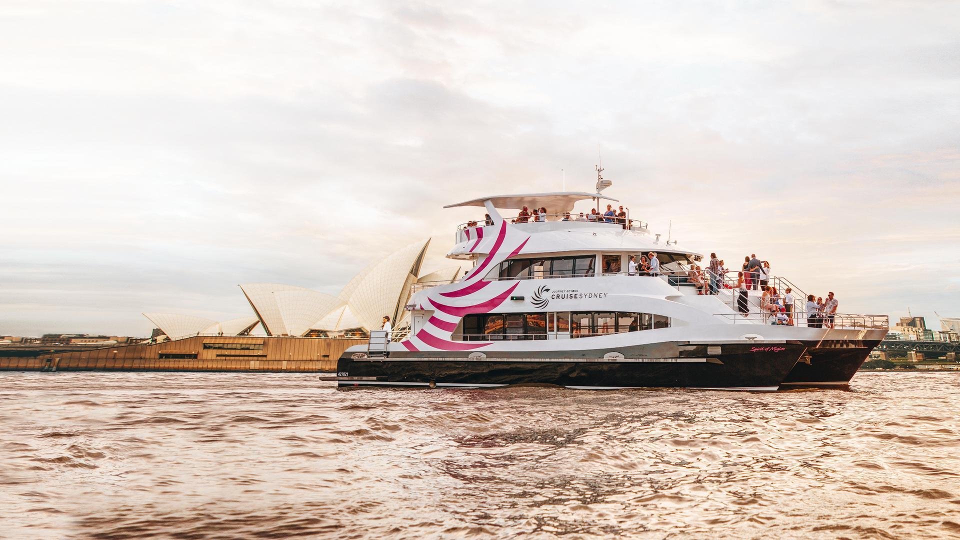 Sydney Harbour Sunset Dinner Cruise