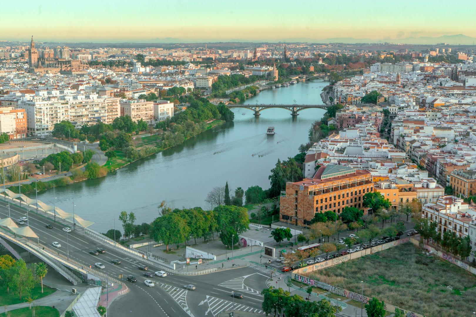 Triana Photo Walk with a Local Photographer