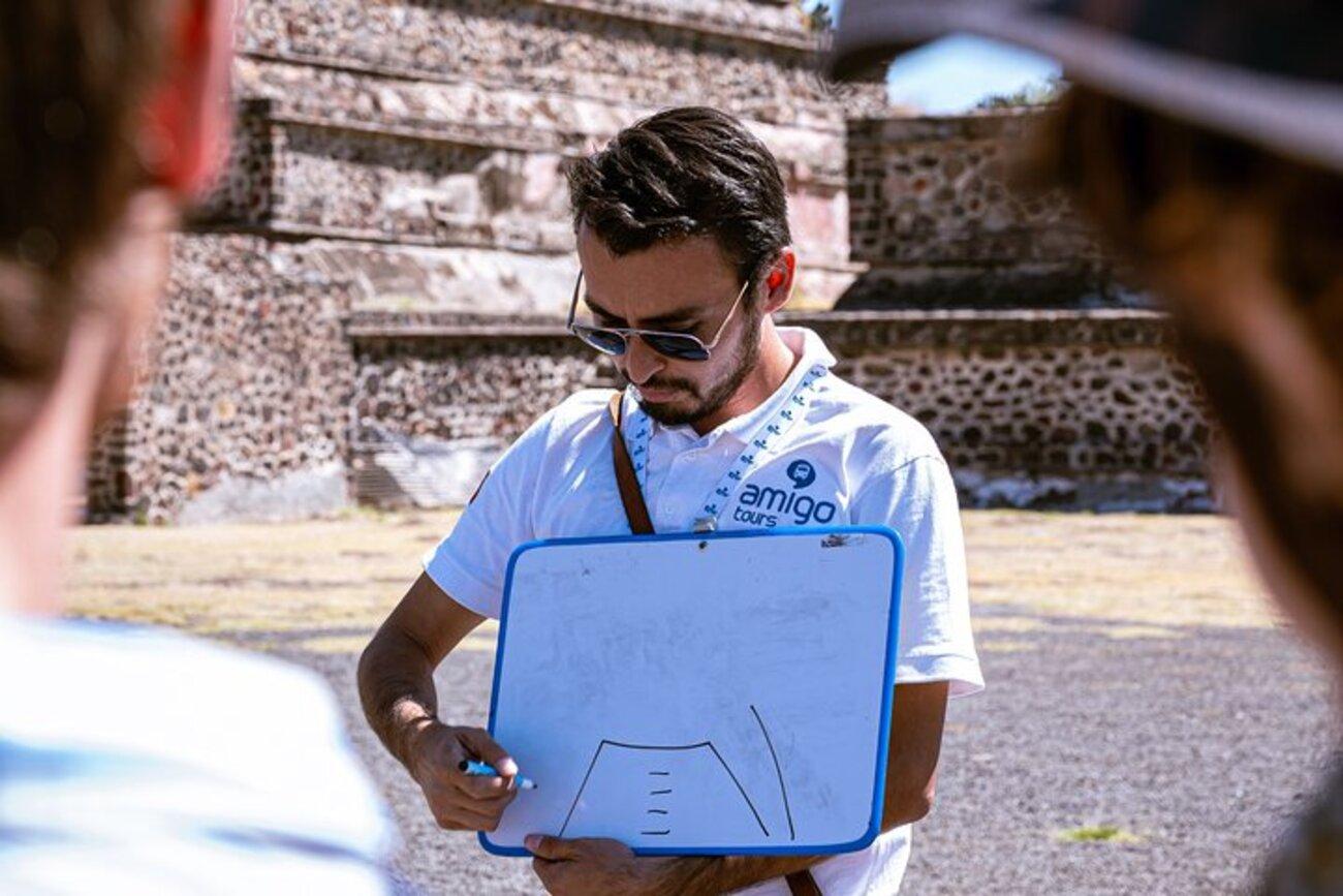 Teotihuacan, Tlatelolco & Guadalupe Shrine Full-Day Tour