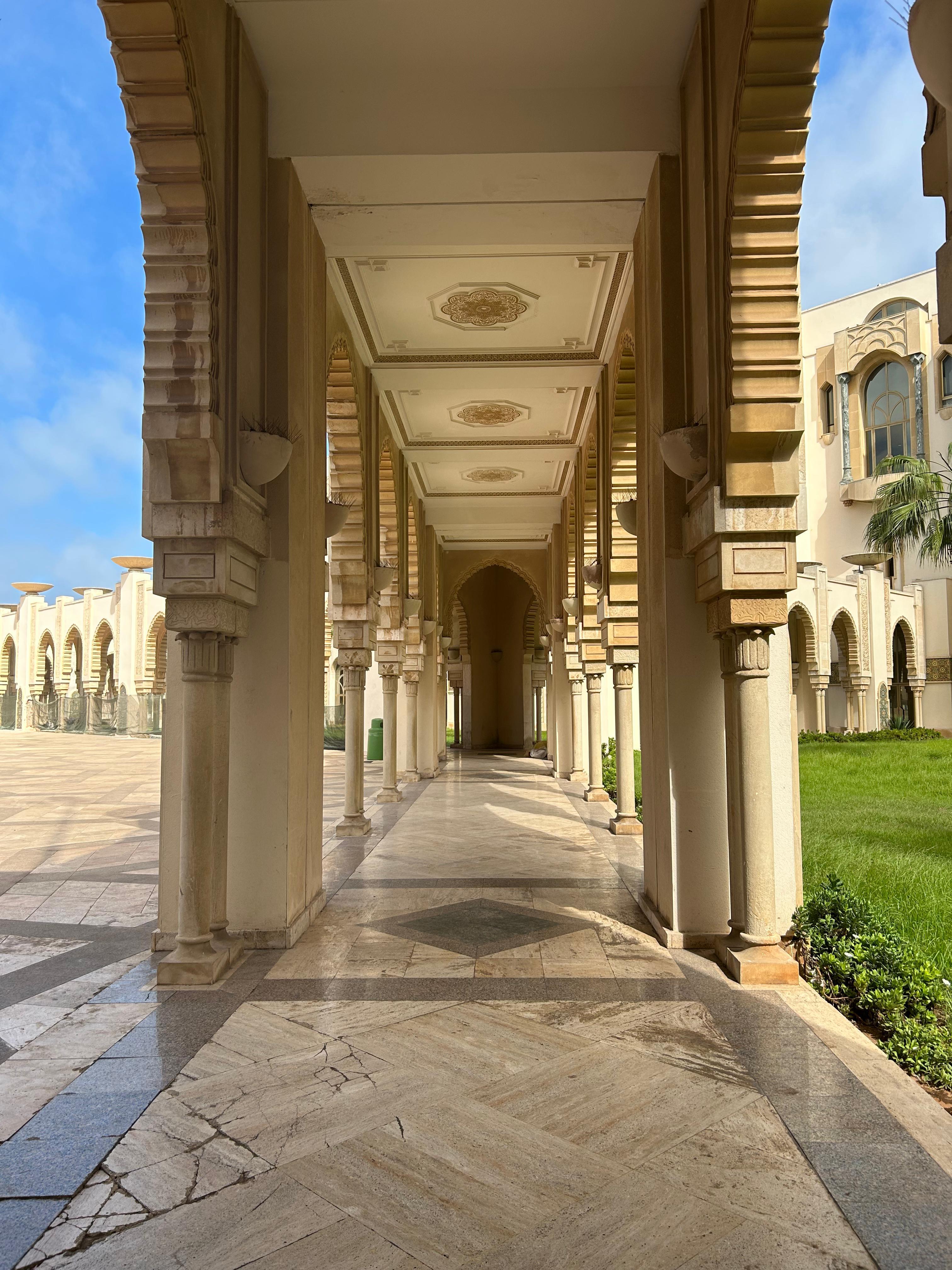 Casablanca Day Trip: Hassan II Mosque & Coastal Sightseeing from Marrakech