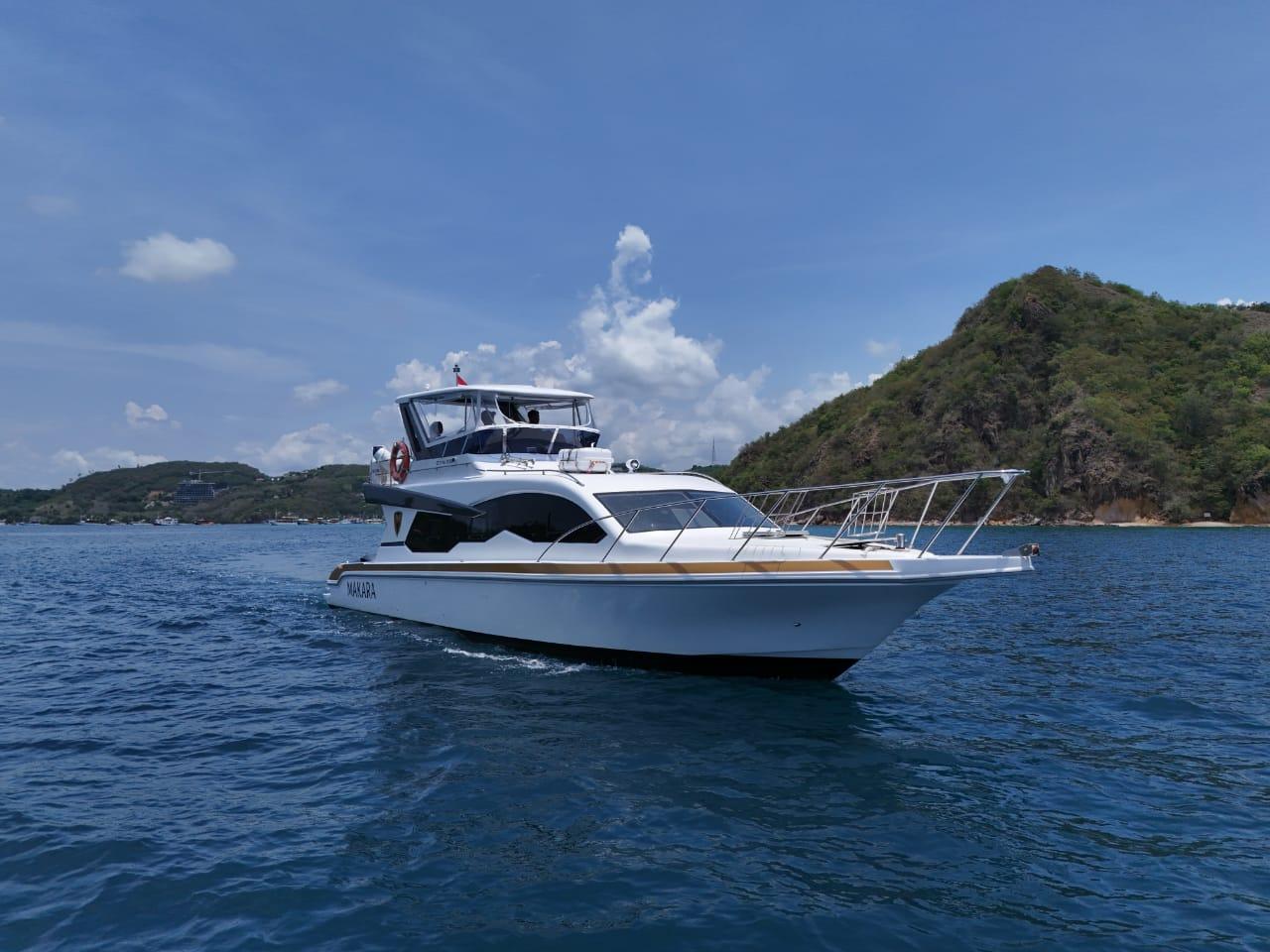 Komodo National Park Full-Day Speedboat Tour from Labuan Bajo