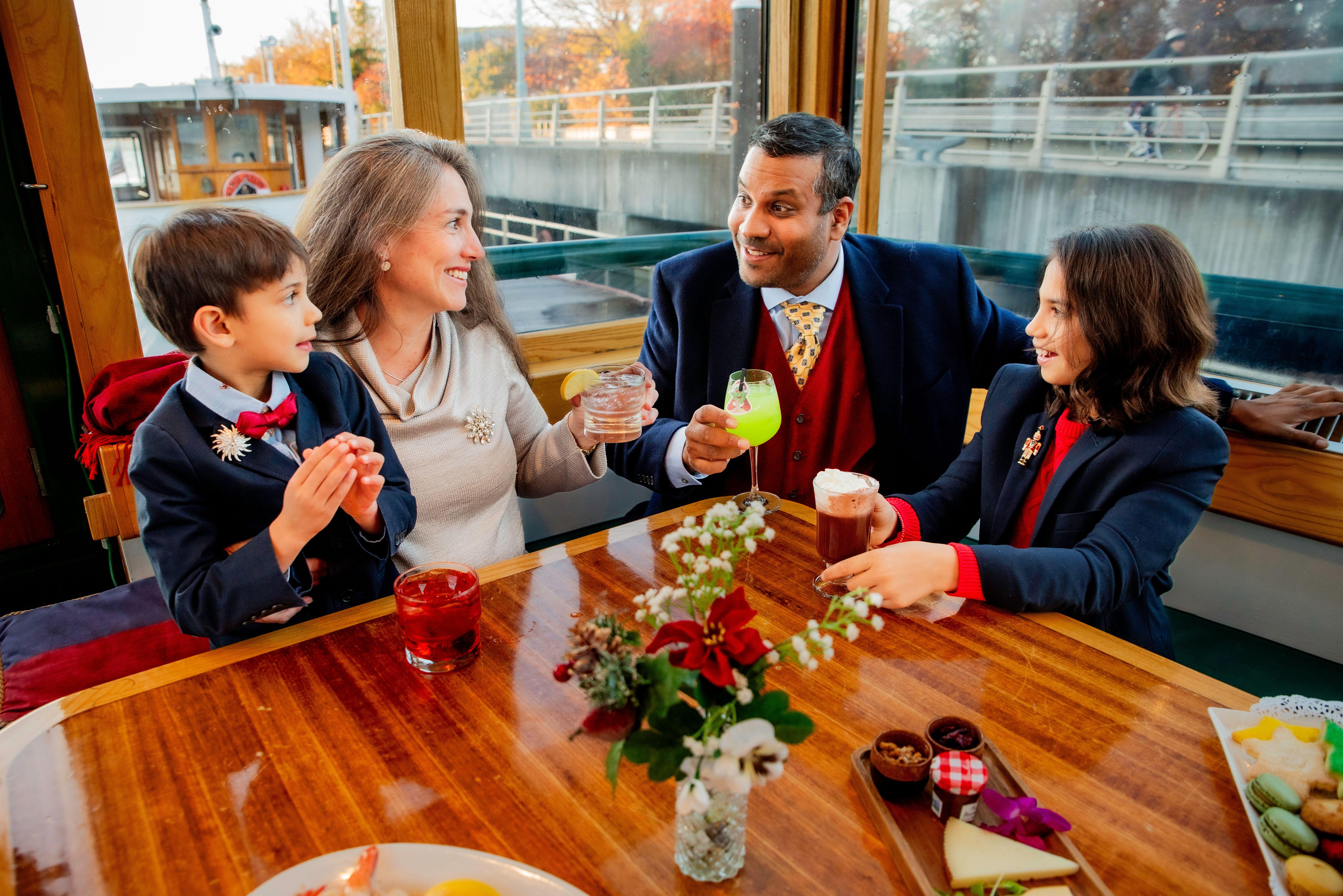 Holiday cruise in New York — image 15