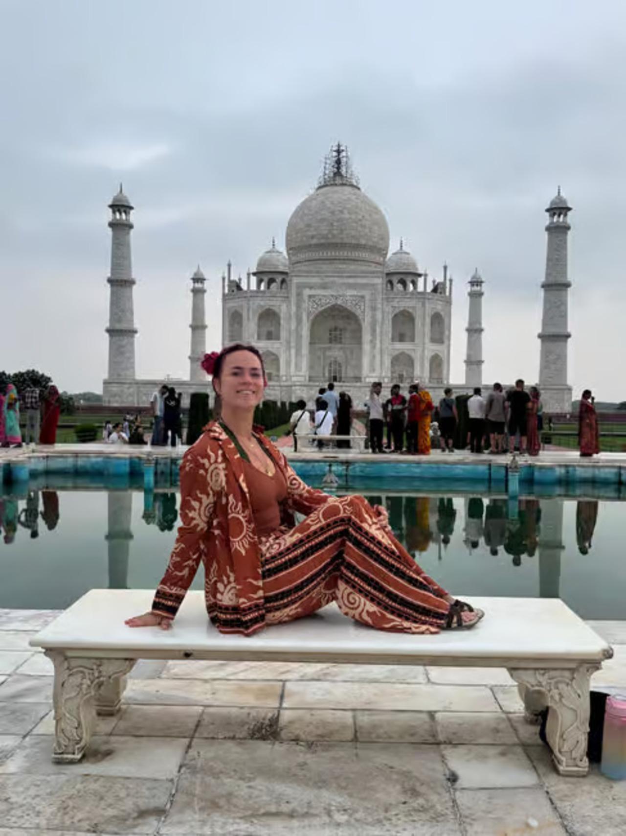 Delhi to Taj Mahal Sunrise Photography Tour with Licensed Guide