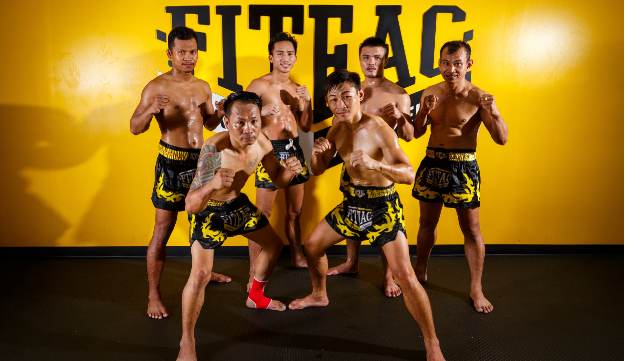 Muay Thai class in Bangkok — beginner training session with a professional trainer — image 21