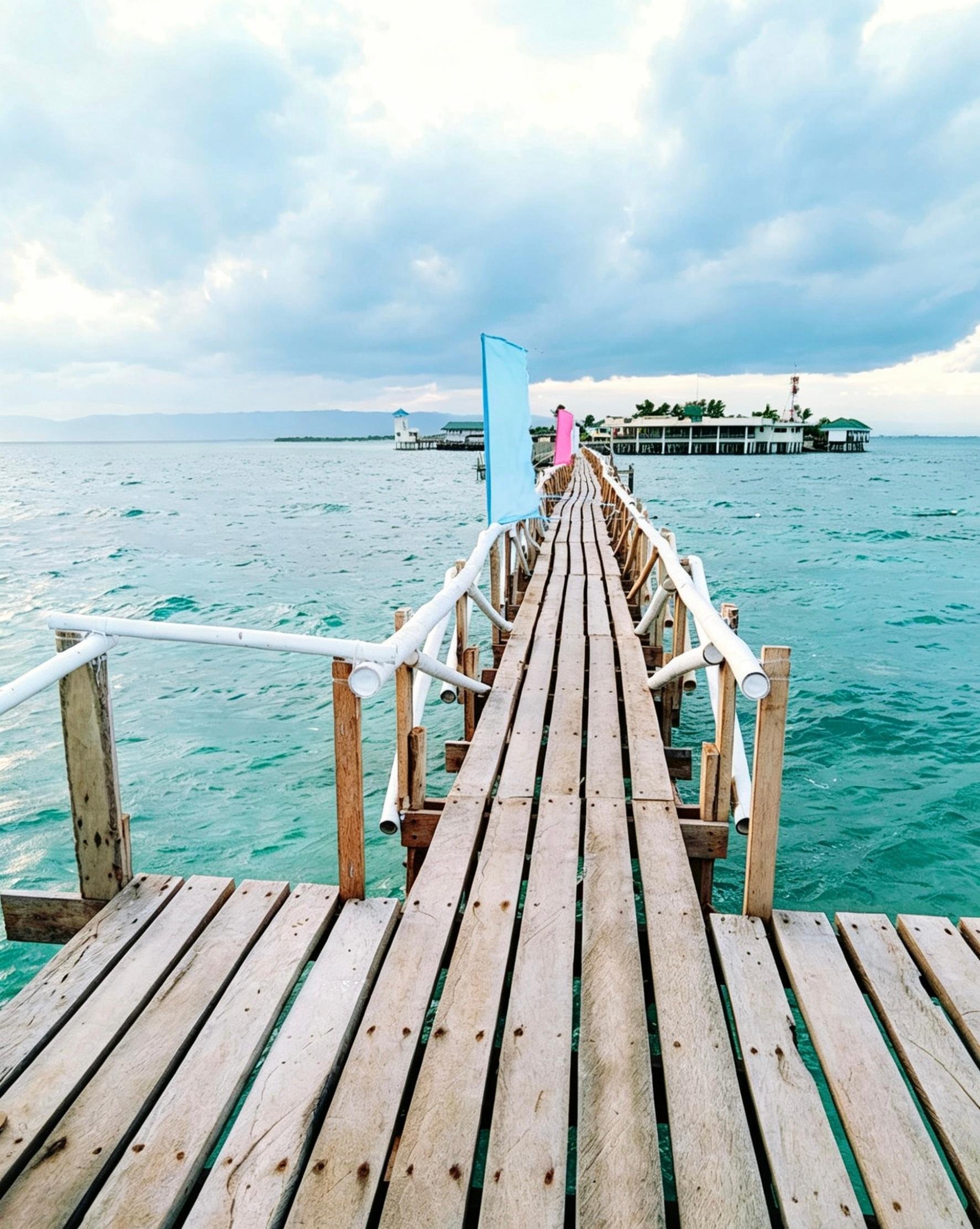 Mactan Island Hopping Boat Tour with Lunch