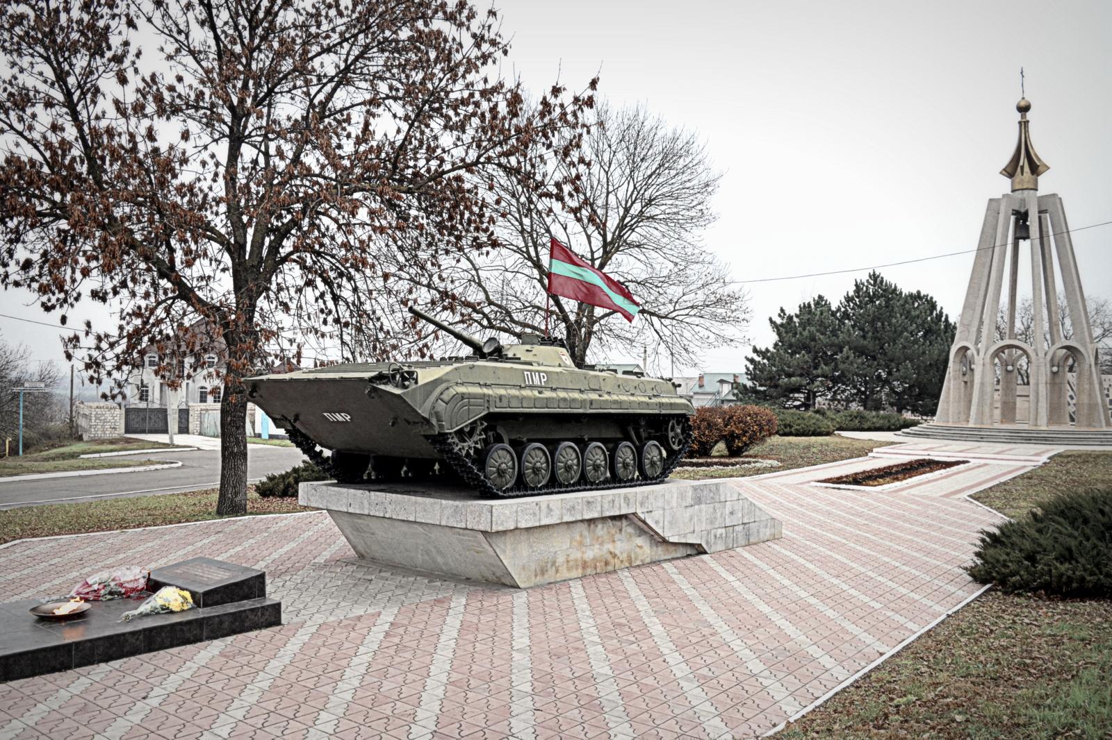 Transnistria Soviet Heritage Day Tour from Chișinău