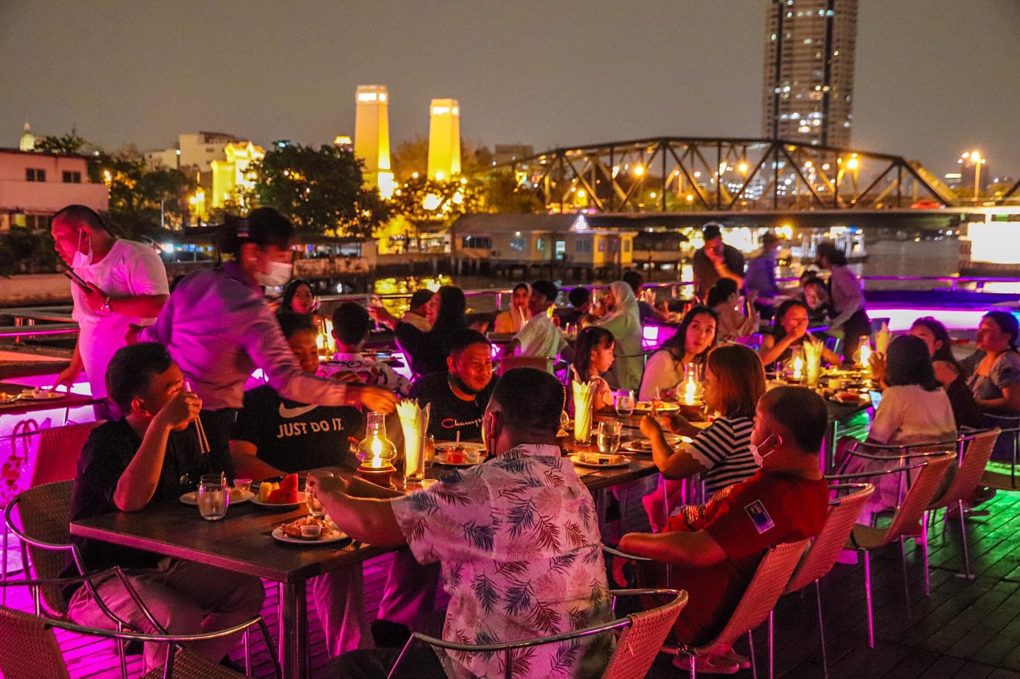 Wonderful Pearl Luxury Dinner Cruise on the Chao Phraya