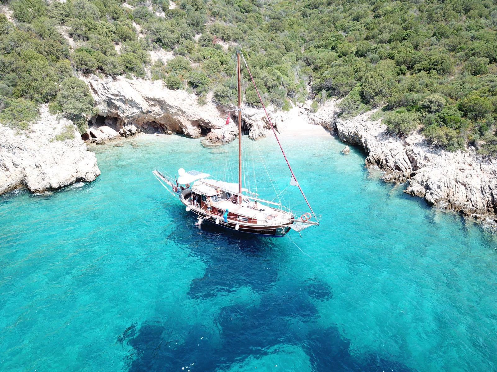 Bodrum Peninsula Private Boat Experience with Onboard Lunch