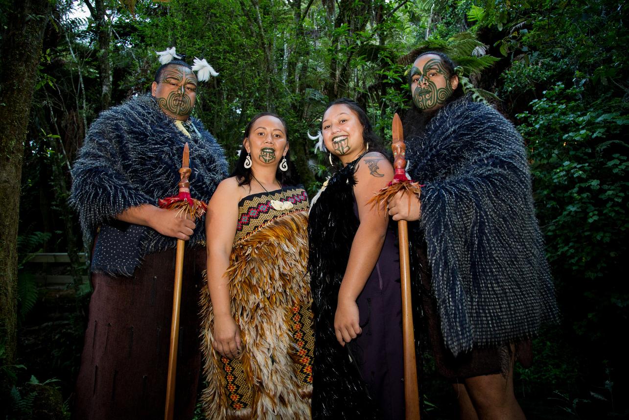 Private Māori Village Evening with Hāngī Dinner & Cultural Performance