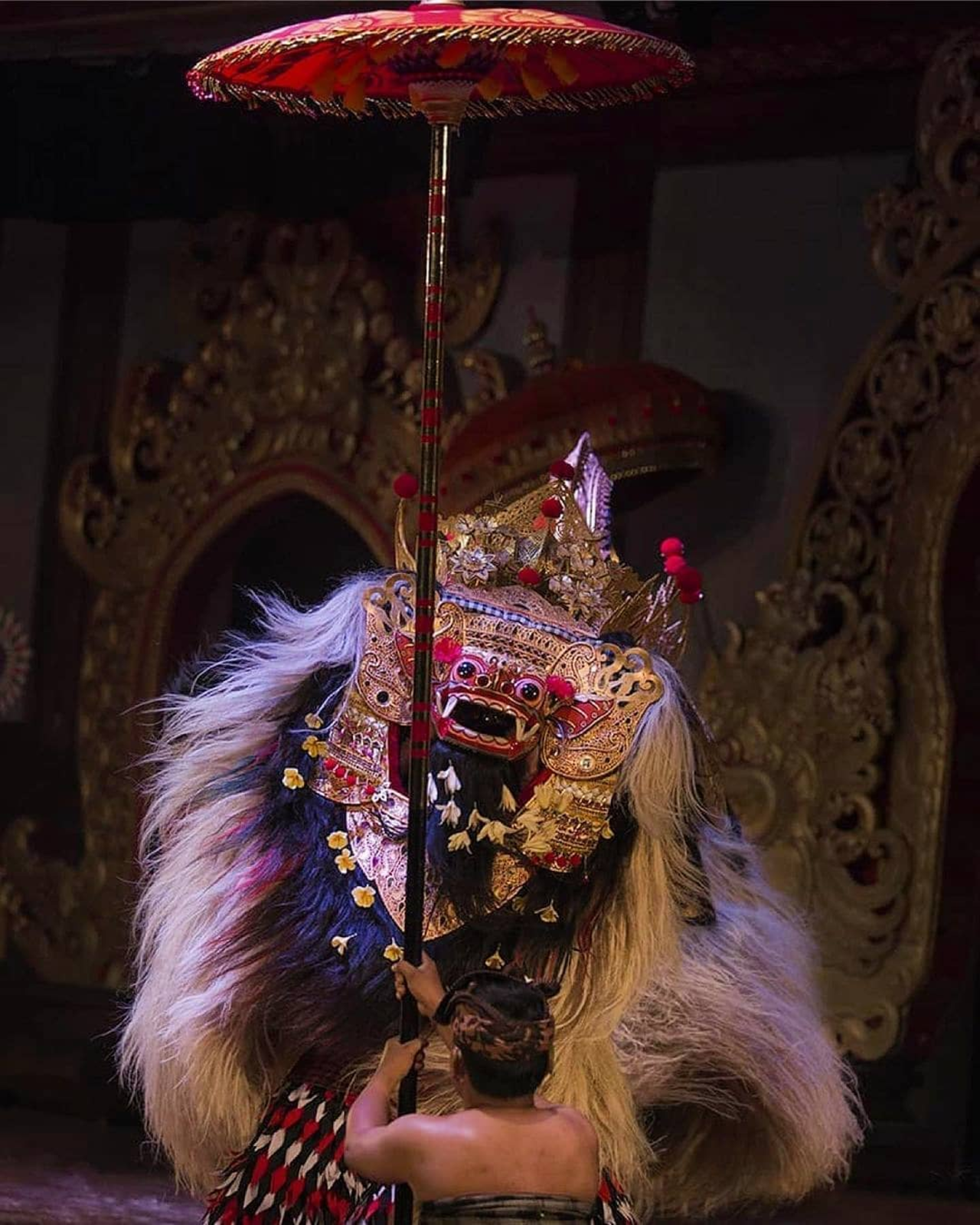 Barong & Rangda Dance Performance in Batubulan