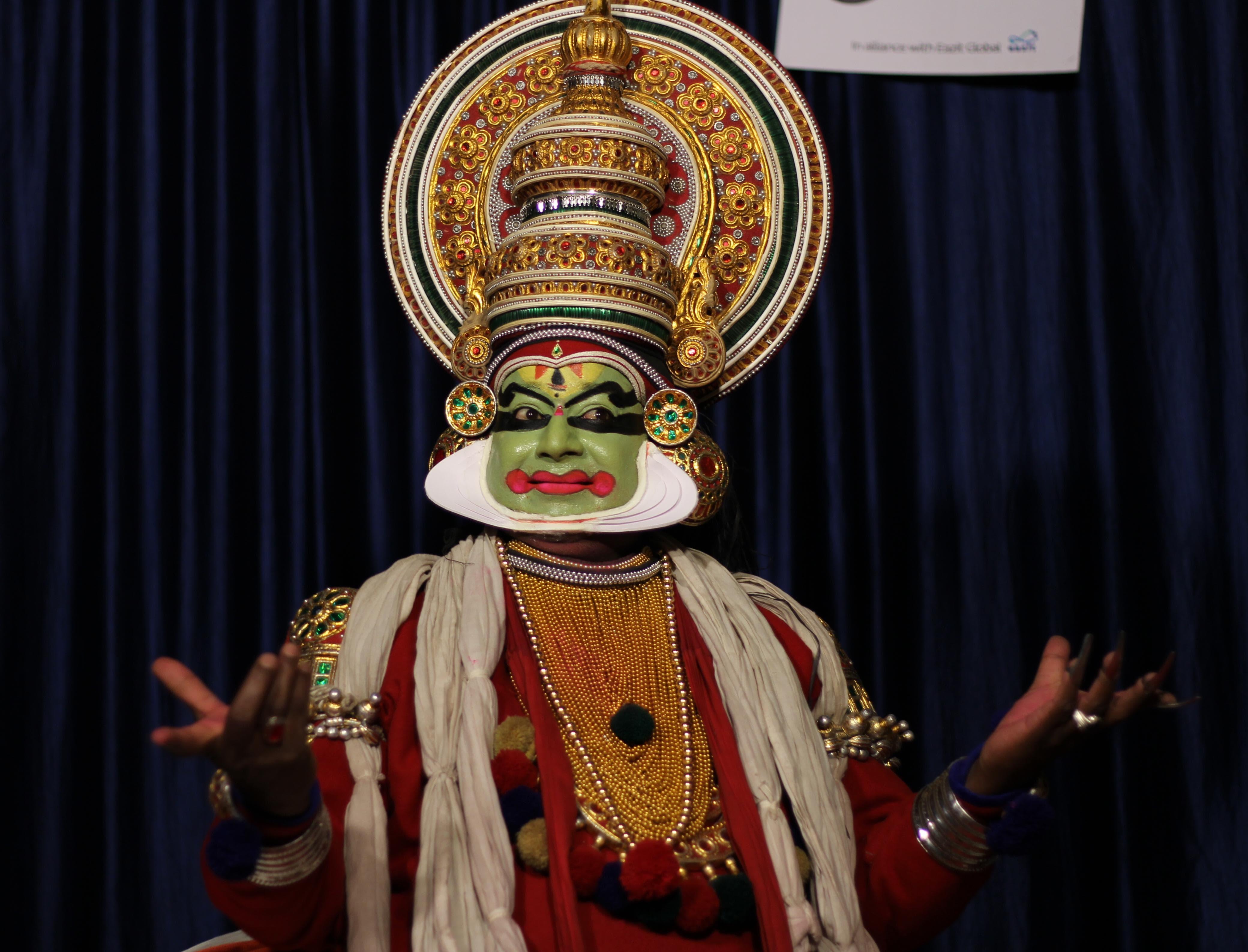 Kochi Evening Showcase: Kathakali, Theyyam, and Kalaripayattu