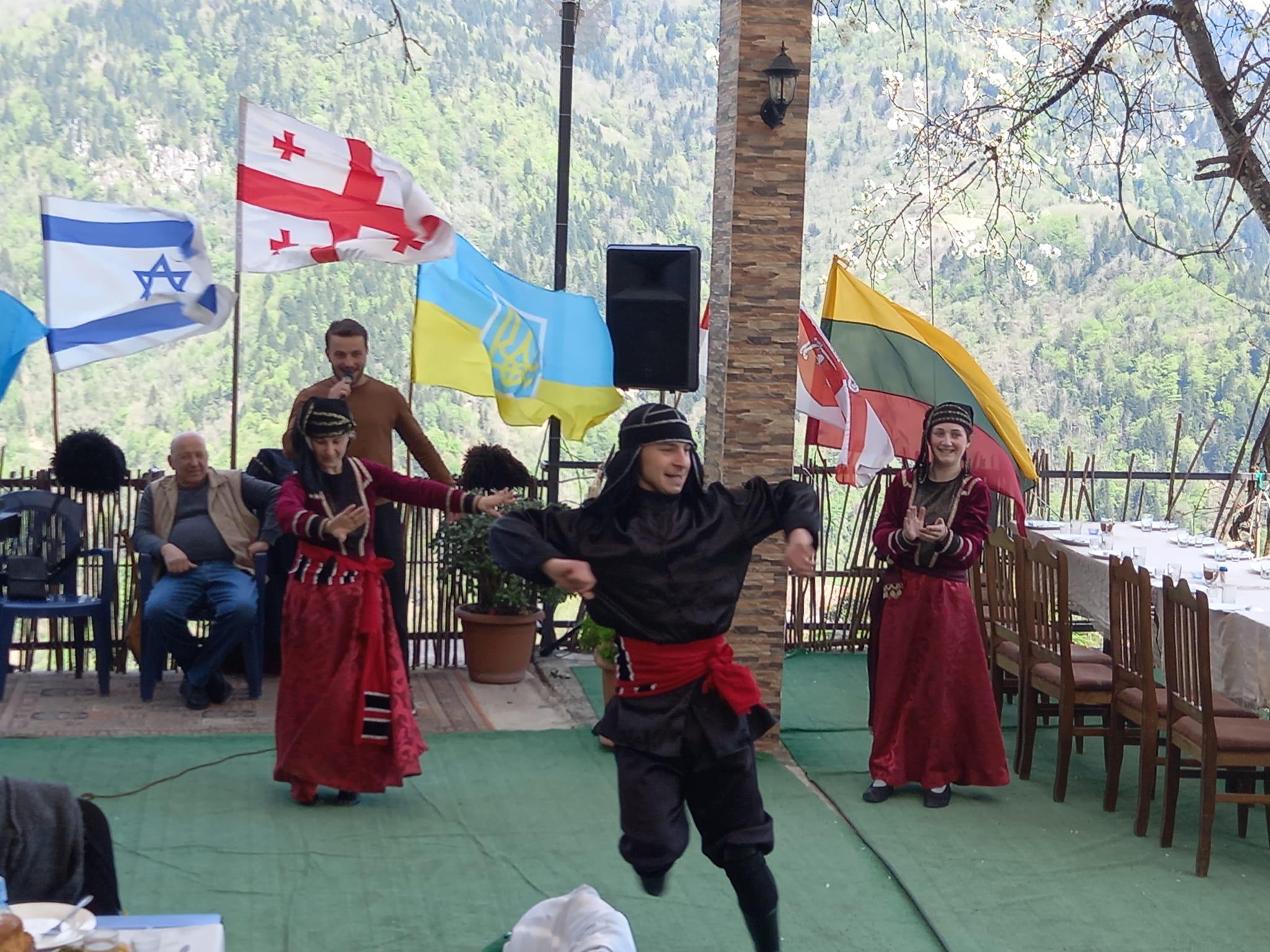 Adjara Wilderness Tour: Waterfalls, Historic Bridges & Mountain Feast
