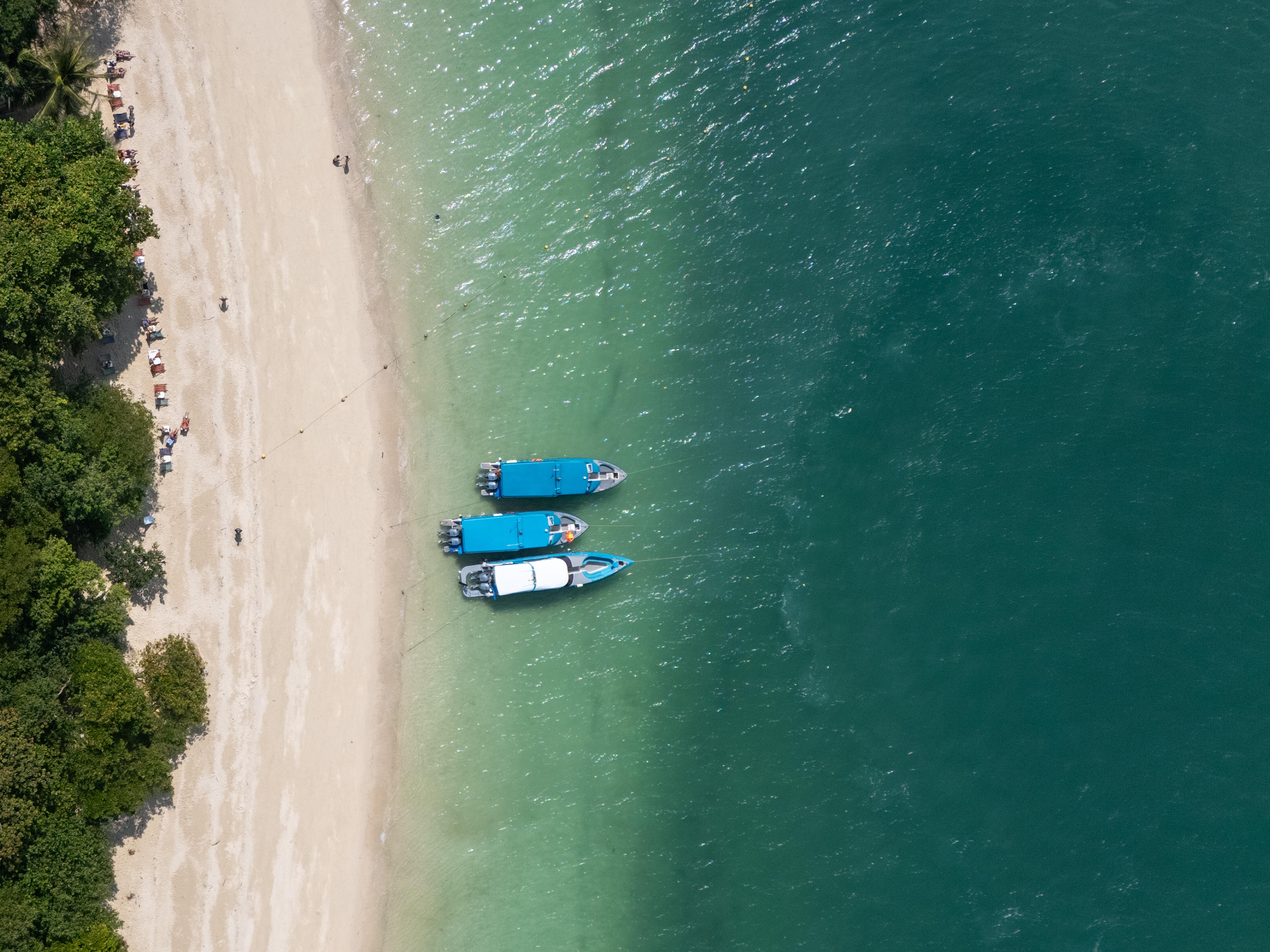 Phi Phi Islands Sunrise Speedboat Tour from Phuket