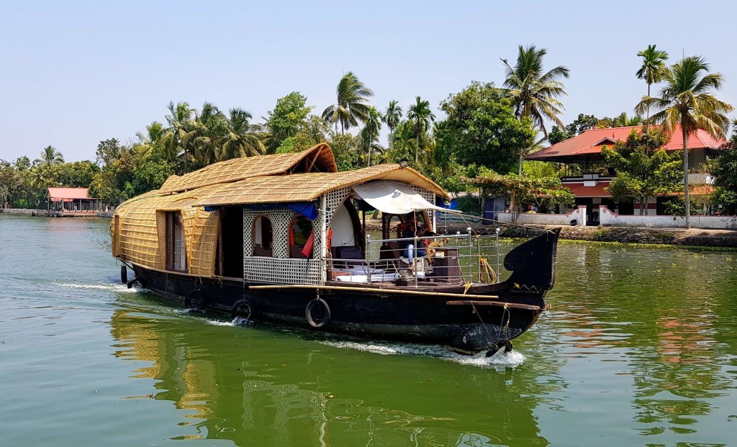5-Day Kerala Escape: Munnar, Thekkady, and Alleppey Backwaters