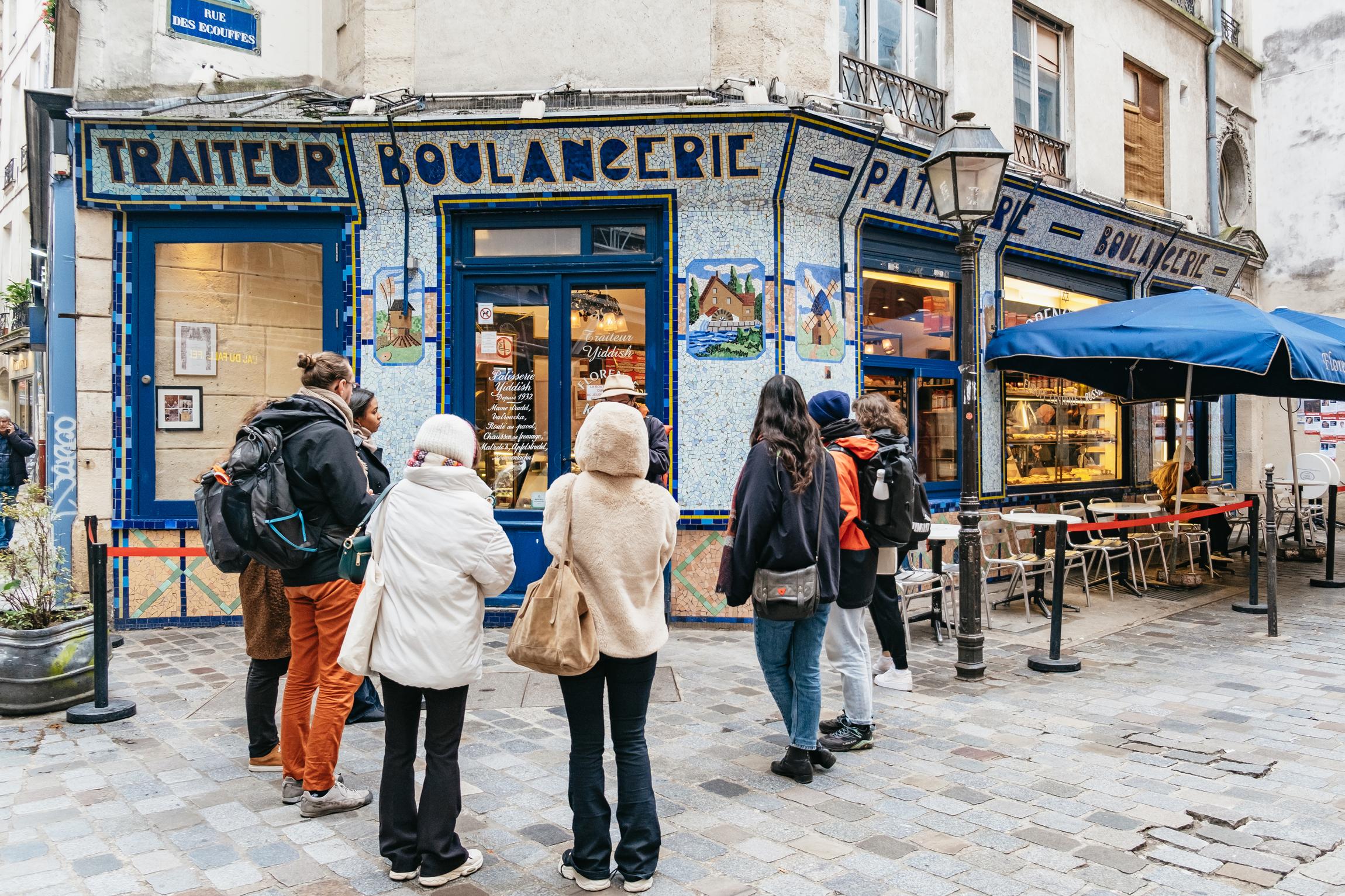 quarter tour in Paris — photo 3