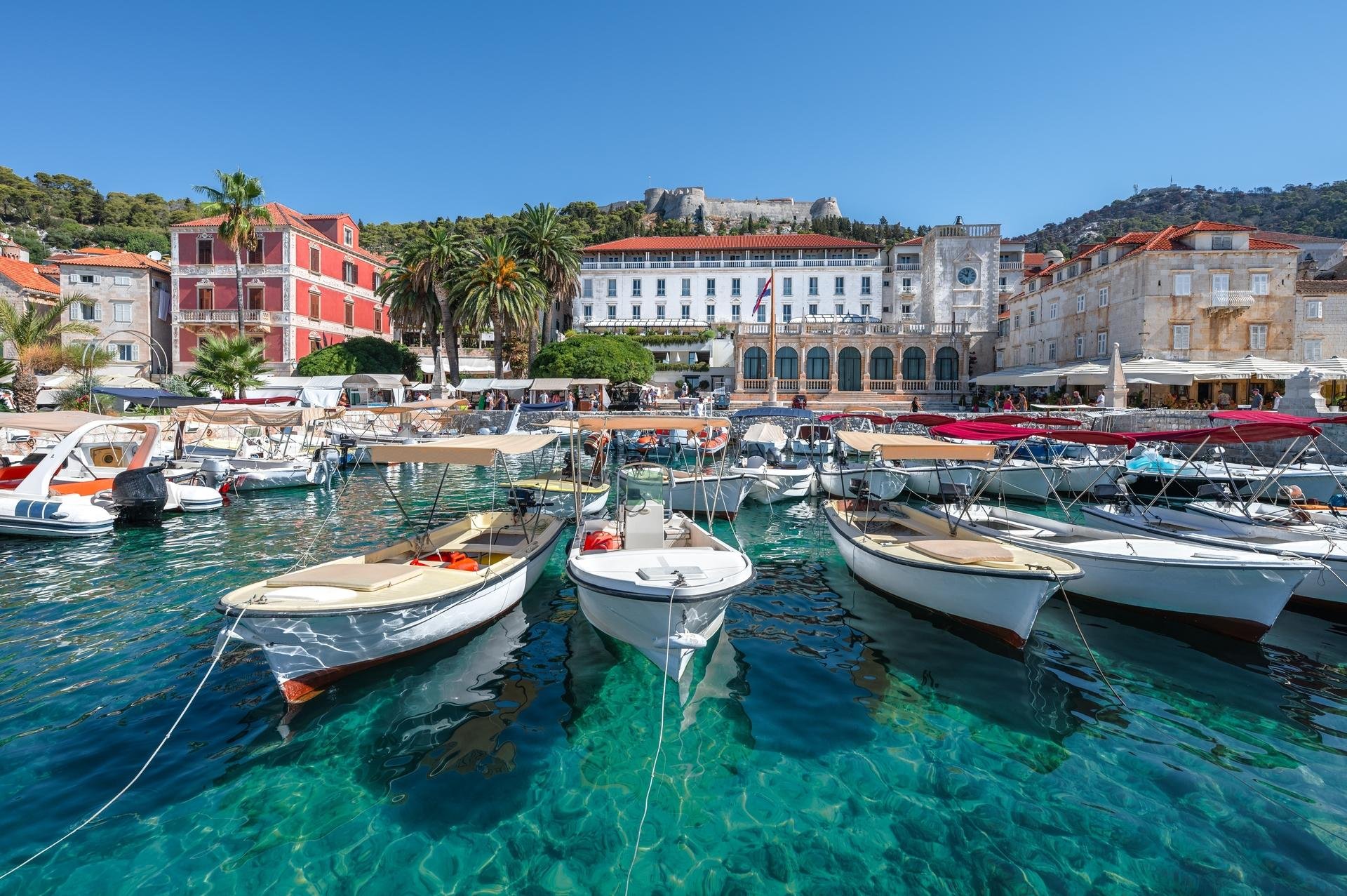 Private Croatian Islands Speedboat Expedition: Blue Cave & Hvar