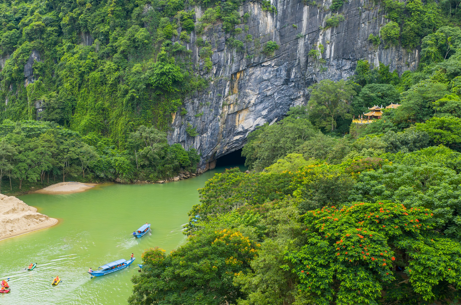 Phong Nha Cave boat tour Son River dragon boat and Paradise Cave karst — image 86