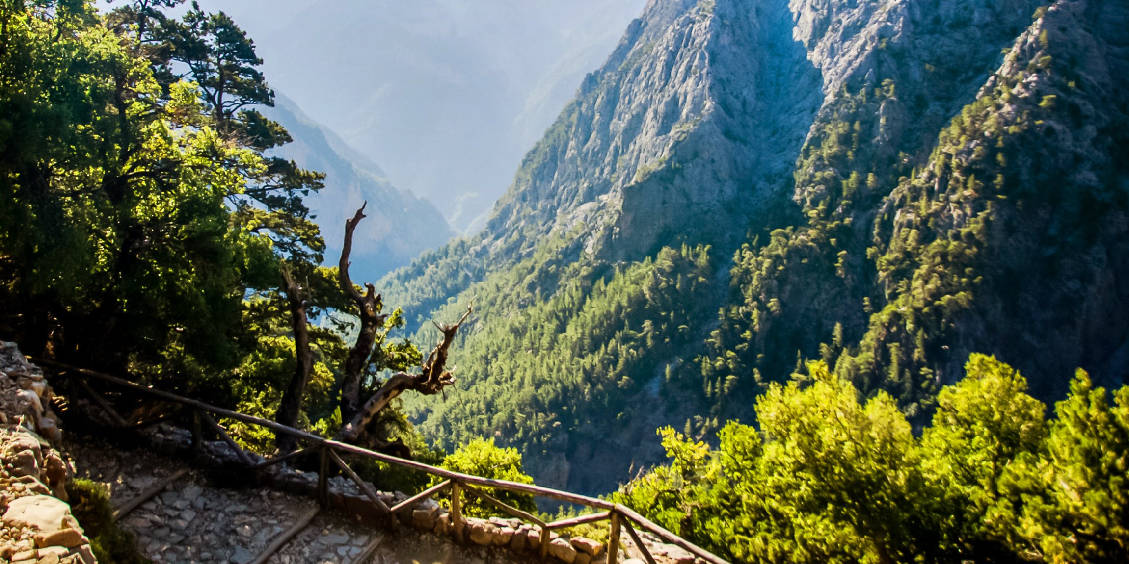 Samaria Gorge hike Crete — Xyloskalo descent, Iron Gates Sideroportes, kri-kri ibex, Agia Roumeli Libyan Sea — image 19