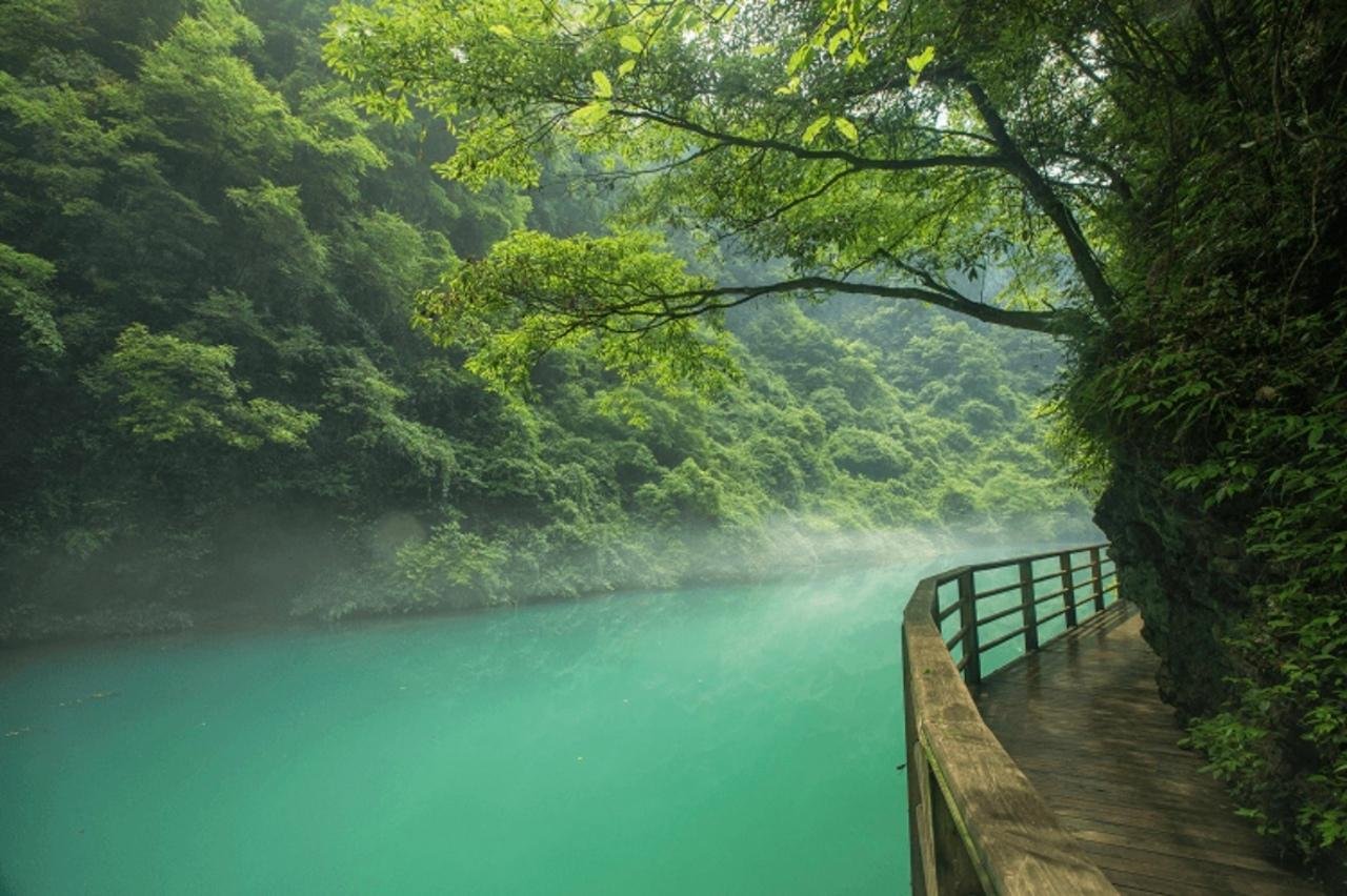 Zhangjiajie 3-Day Summer Escape: Rafting, Glass Bridge & Furong Ancient Town