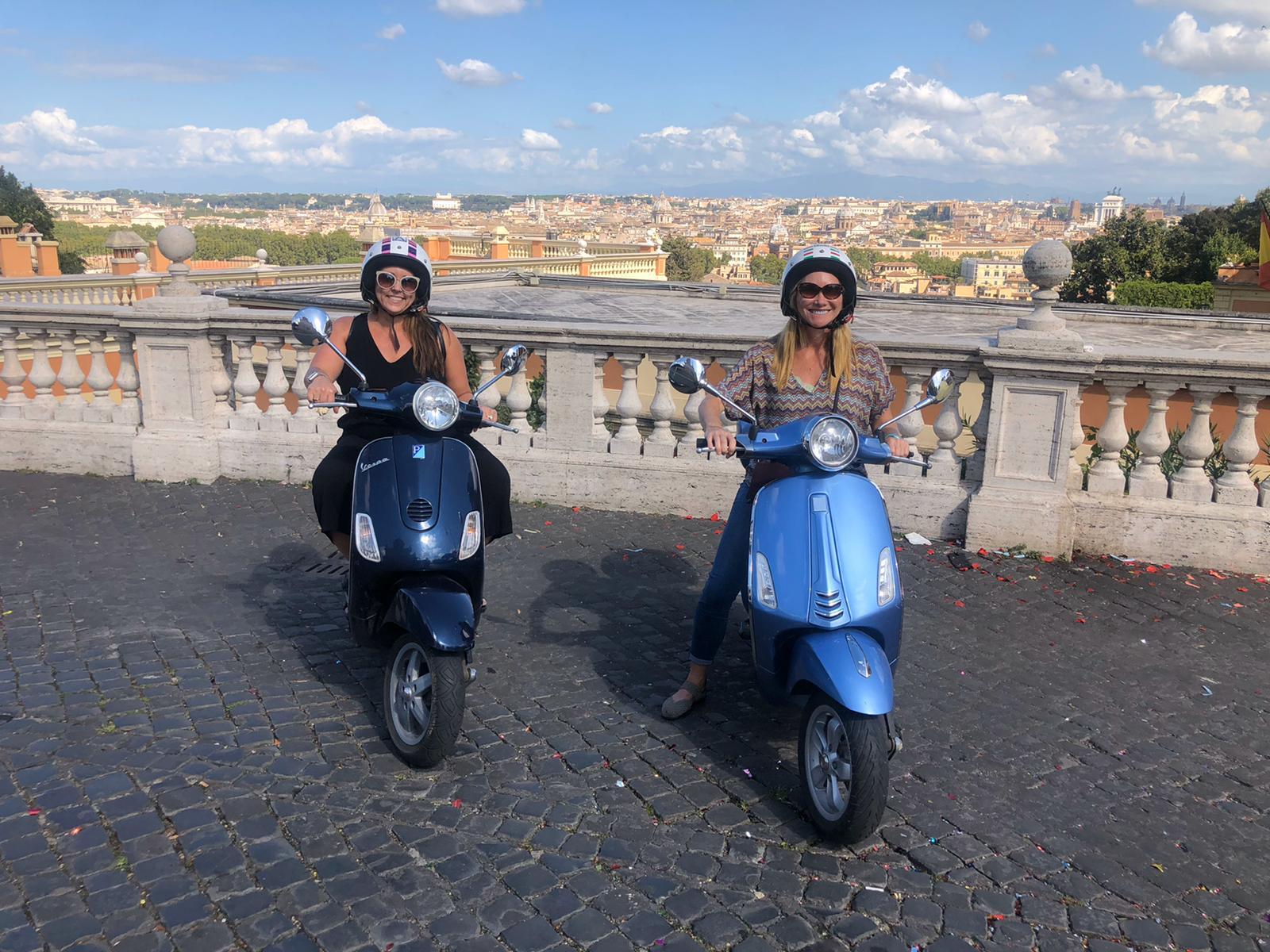 self drive vespa rome rental 125cc guided convoy — image 8