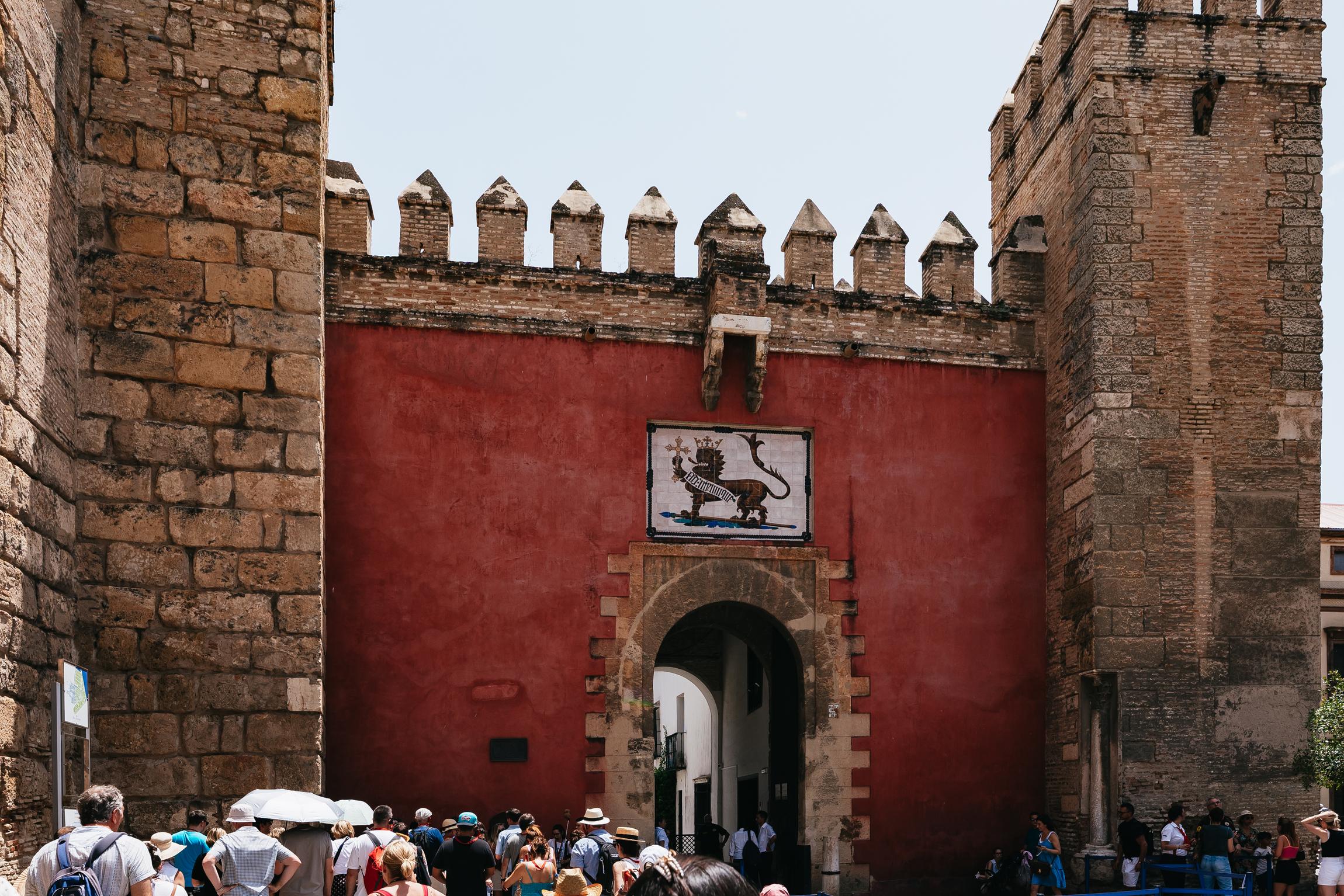 Seville: Cathedral, Giralda & Alcazar Expert-Led Tour