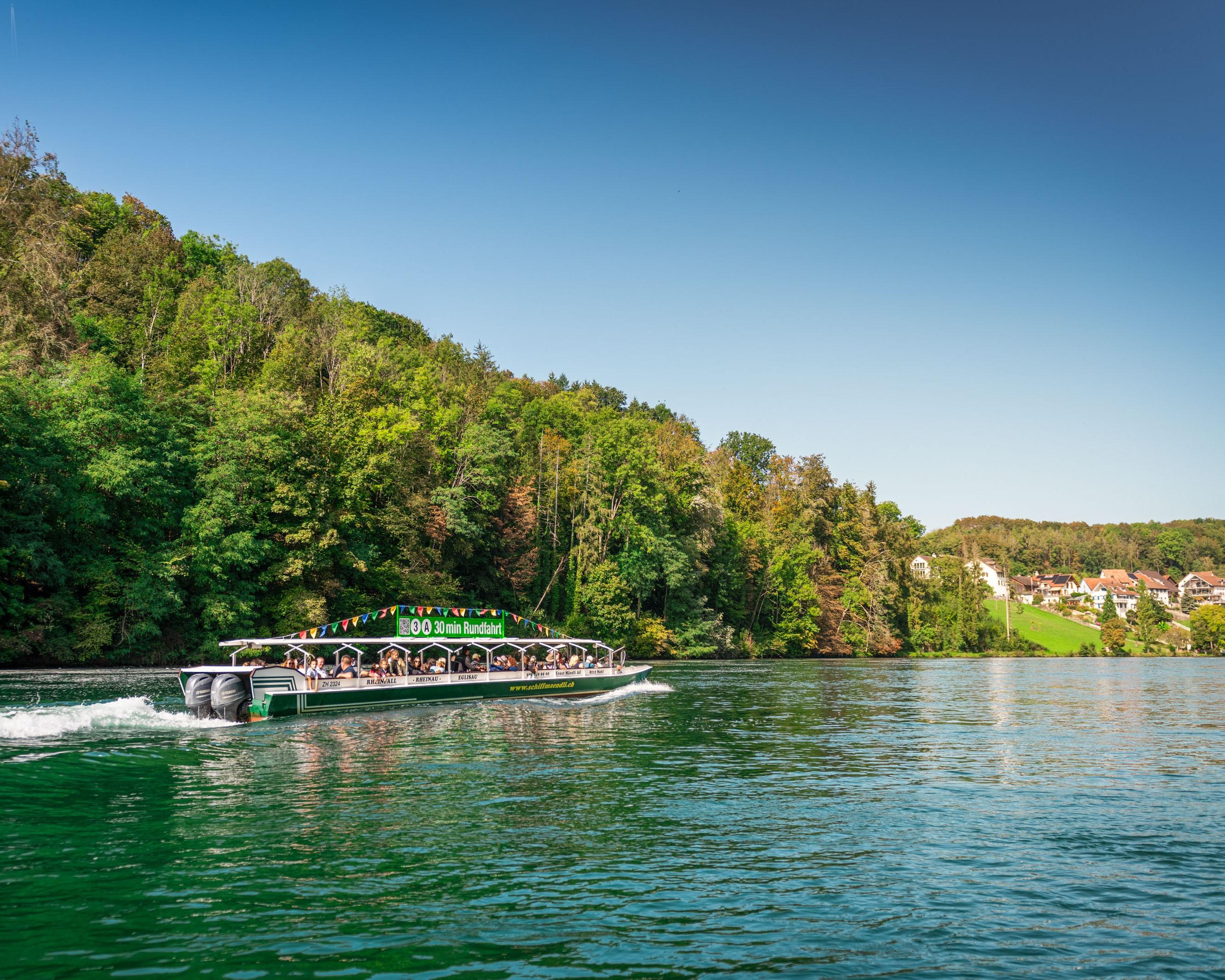 Rheinfall Bootstour direkt am Wasserfall Schaffhausen