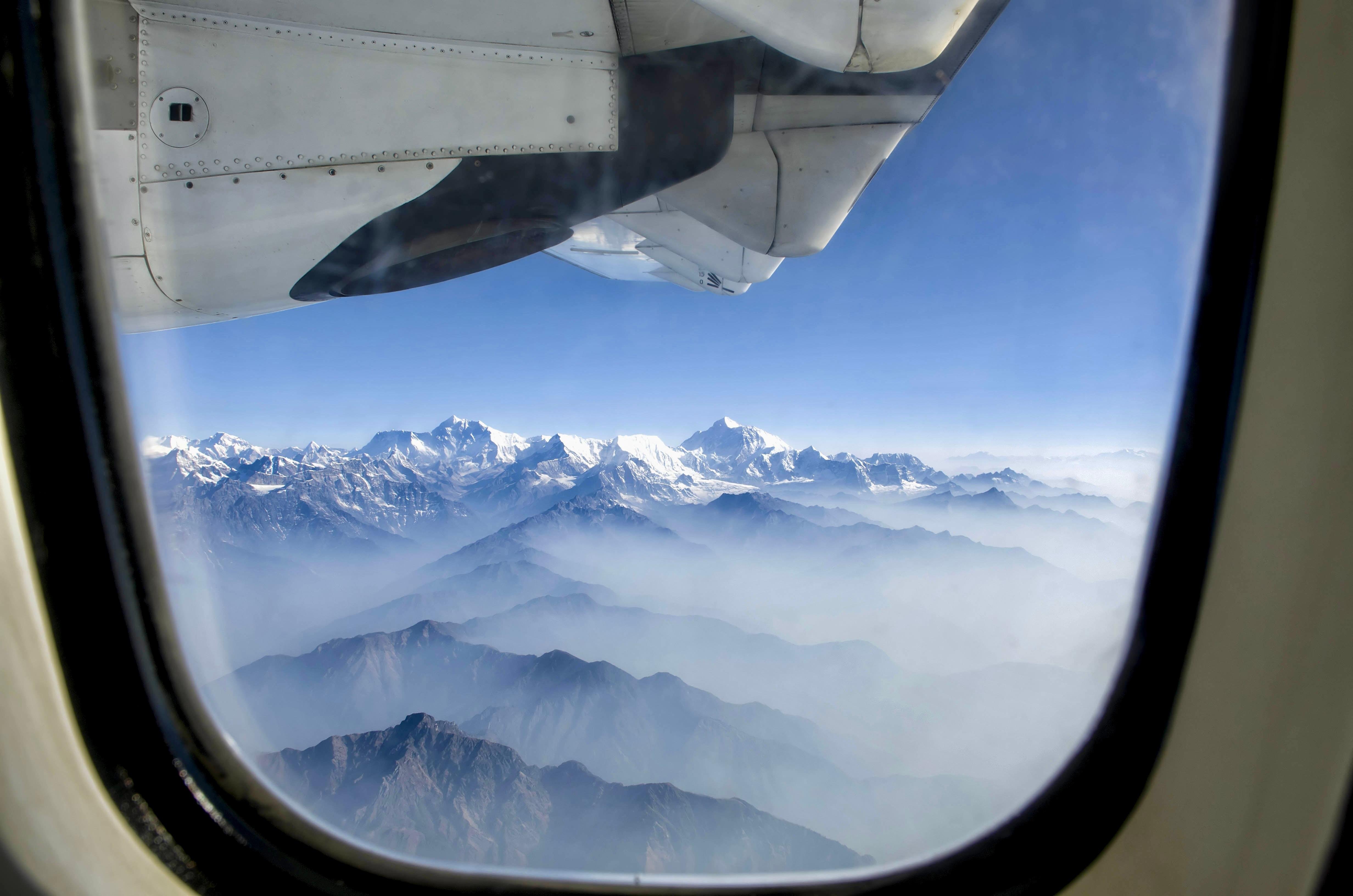 Kathmandu: Everest Scenic Flight or Helicopter Landing Tour