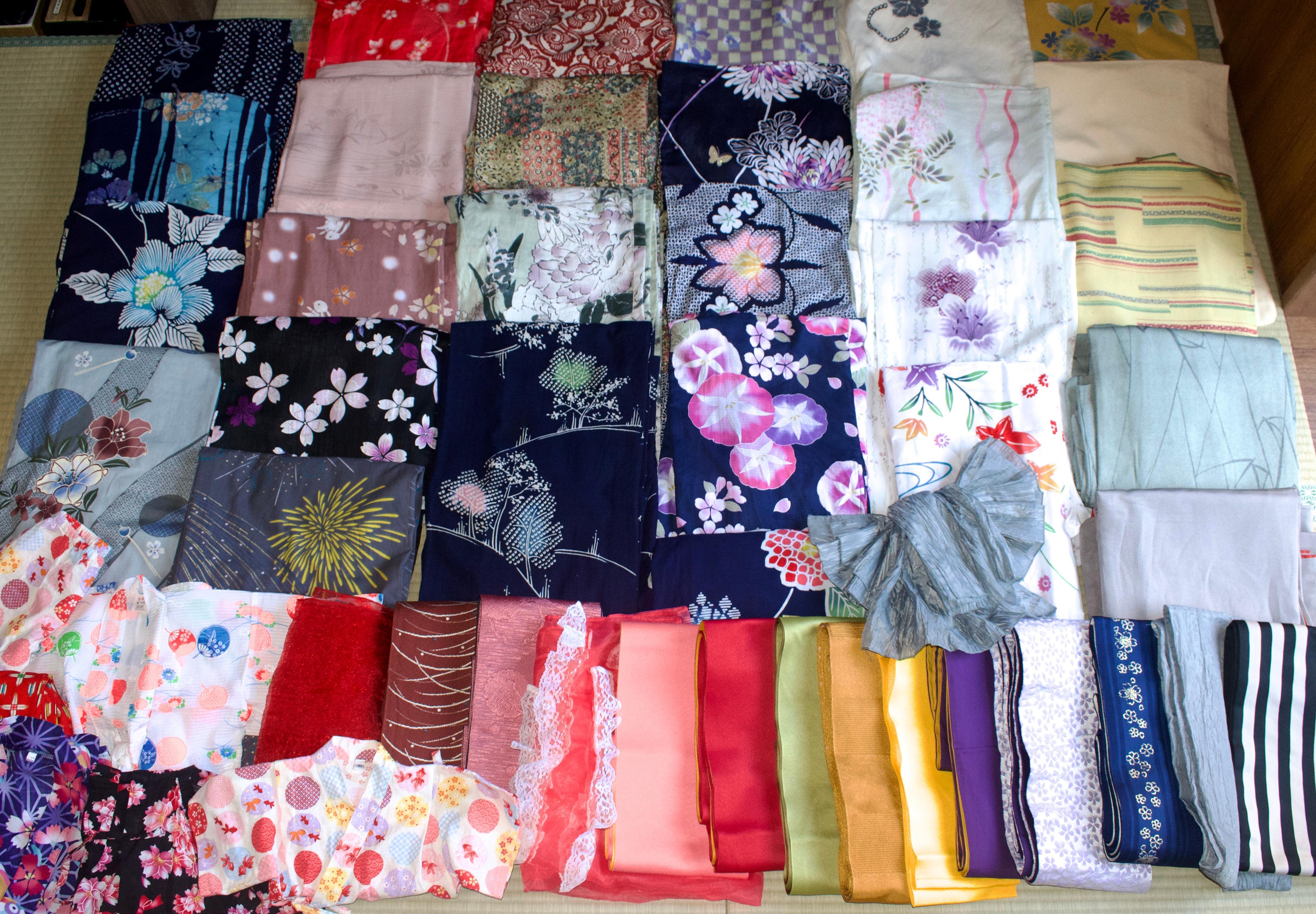 Privat upplevelse i Machiya i Kyoto: Tebjudning, kalligrafi & kimono