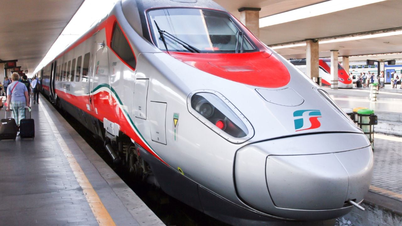 Rome to Amalfi Coast: Day Trip by High-Speed Train & Boat