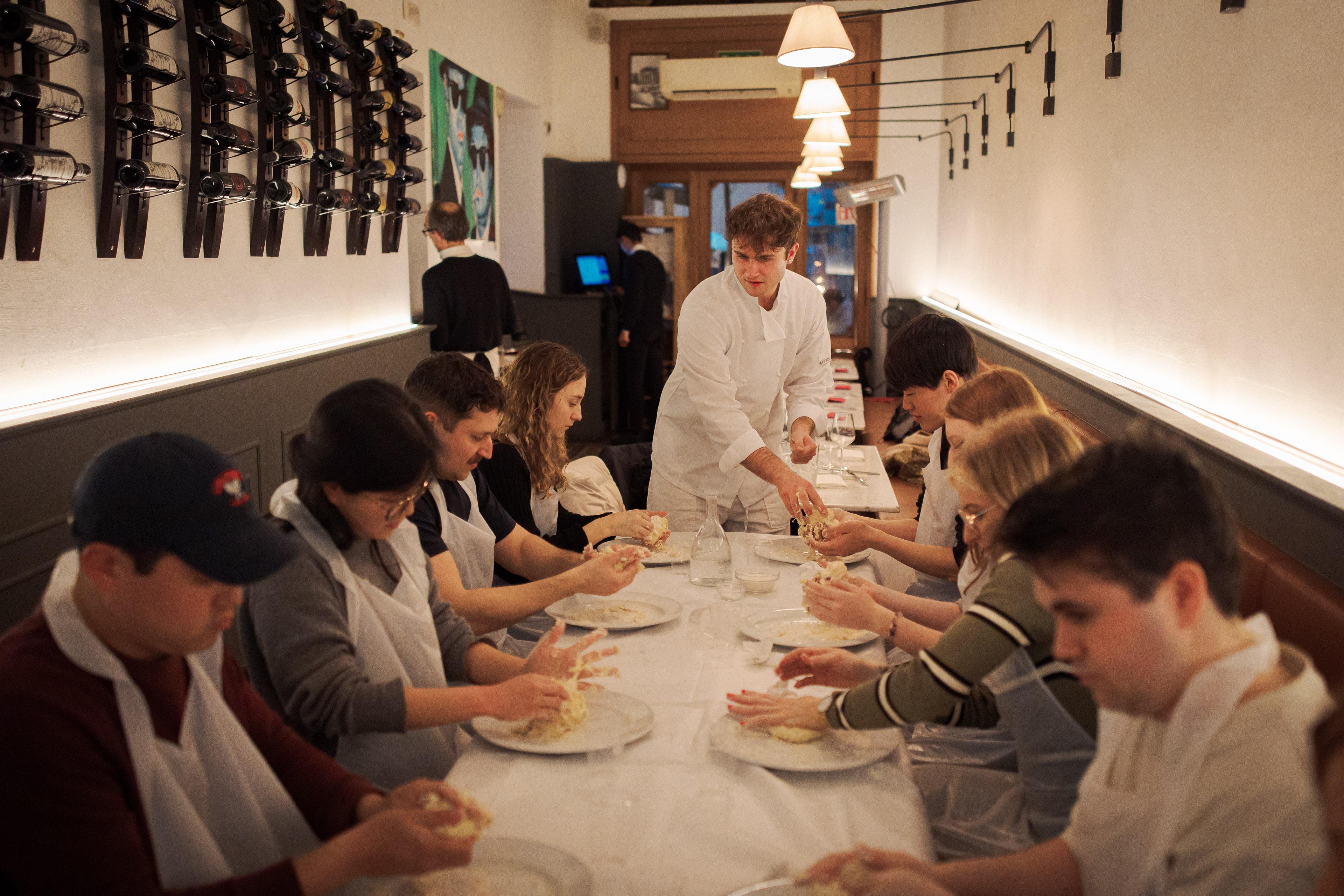 pizza making class in Rome — Rome: Traditional Pizza Cooking Class near Piazza Navona