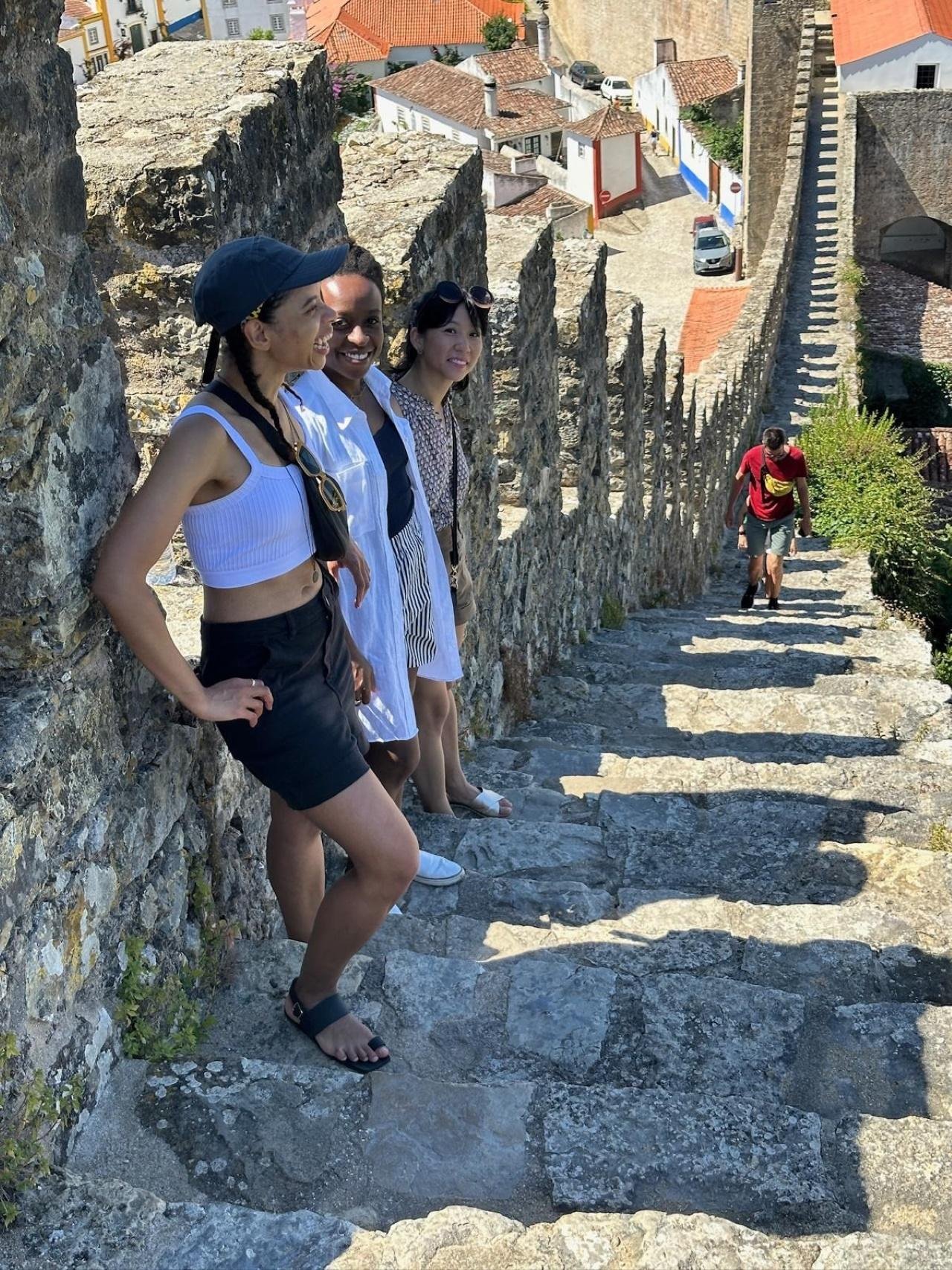 Lisbon to Porto Private Transfer with 3 Scenic Stopovers