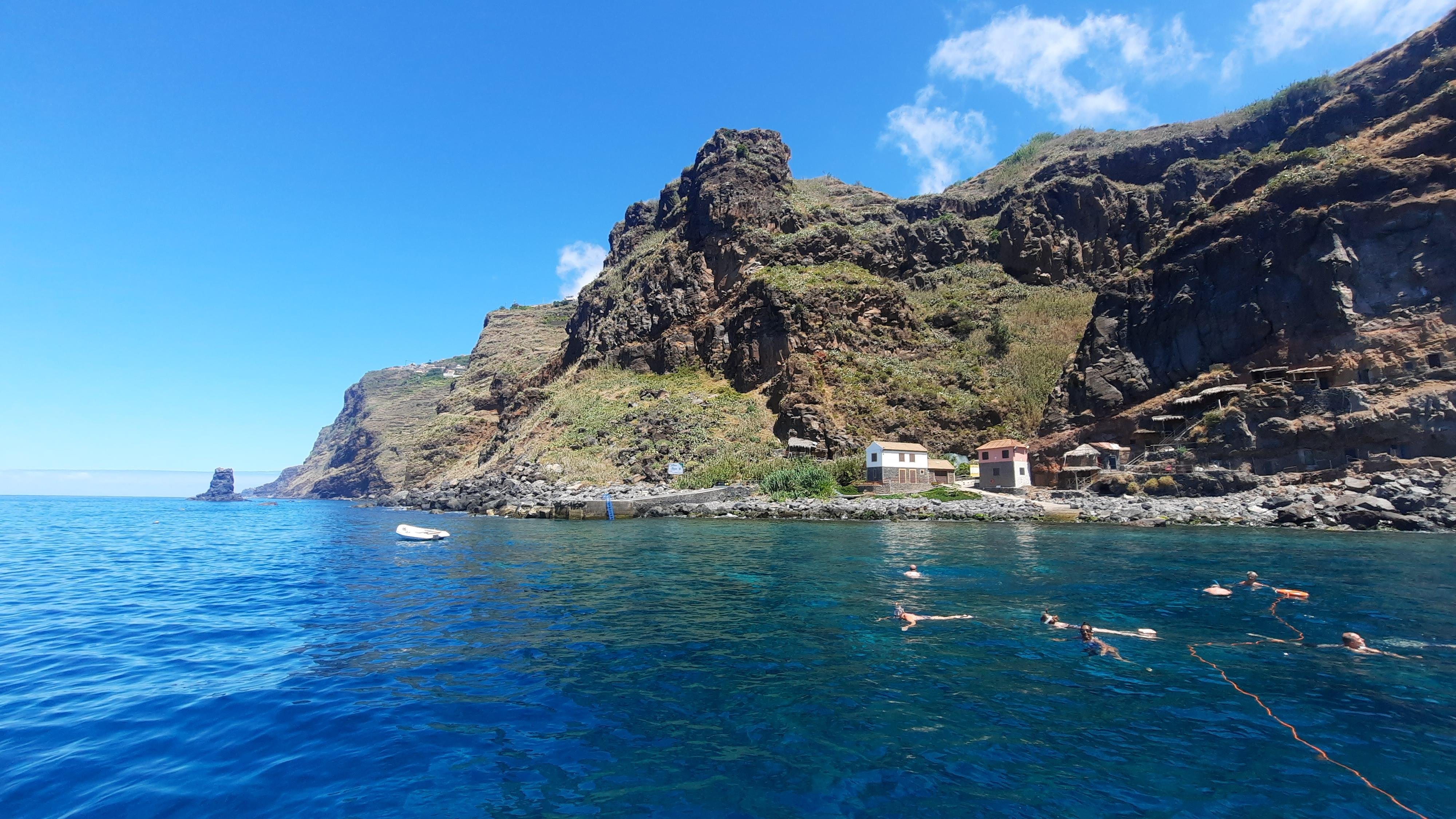 Madeira All-Inclusive Coastal Boat Cruise with Lunch