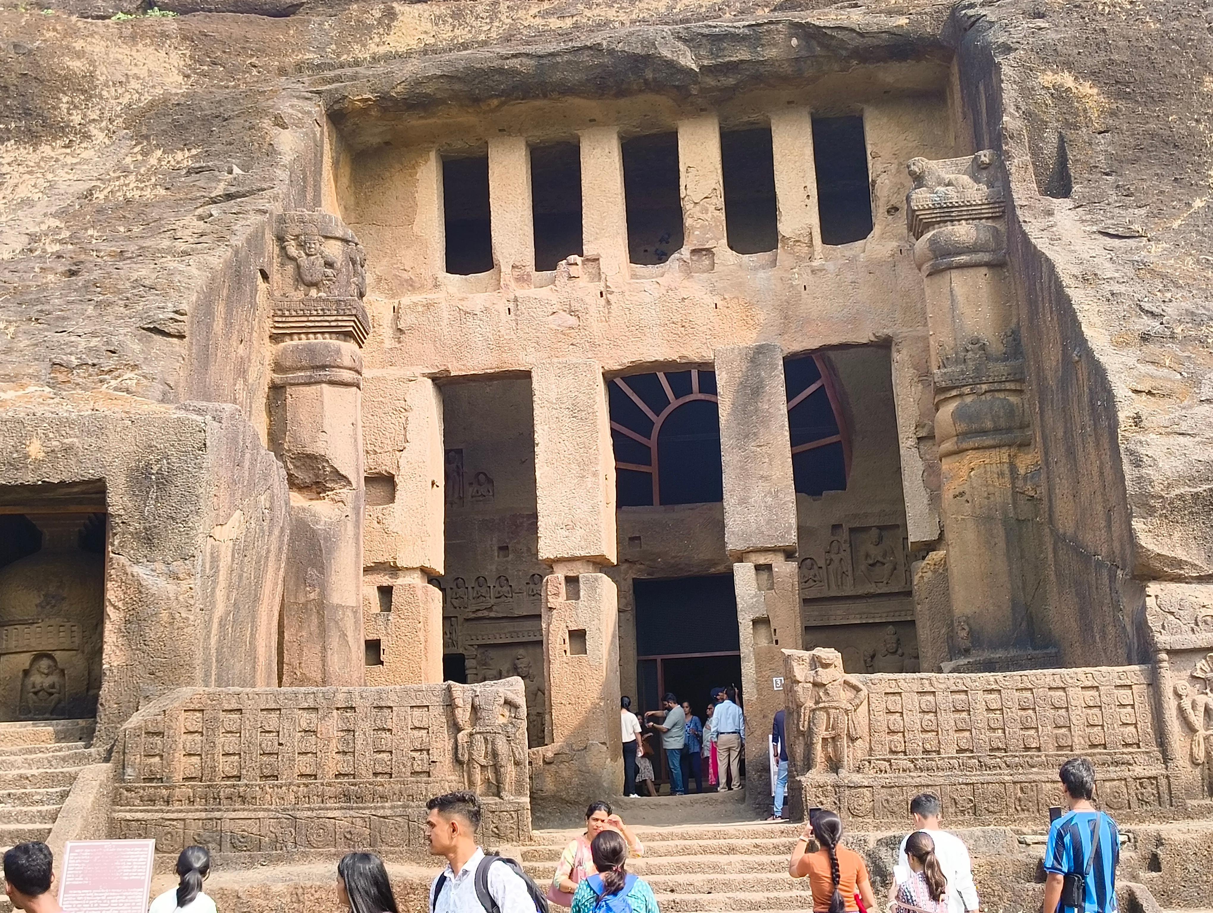 Mumbai Kanheri Caves & Buddhist Heritage Tour