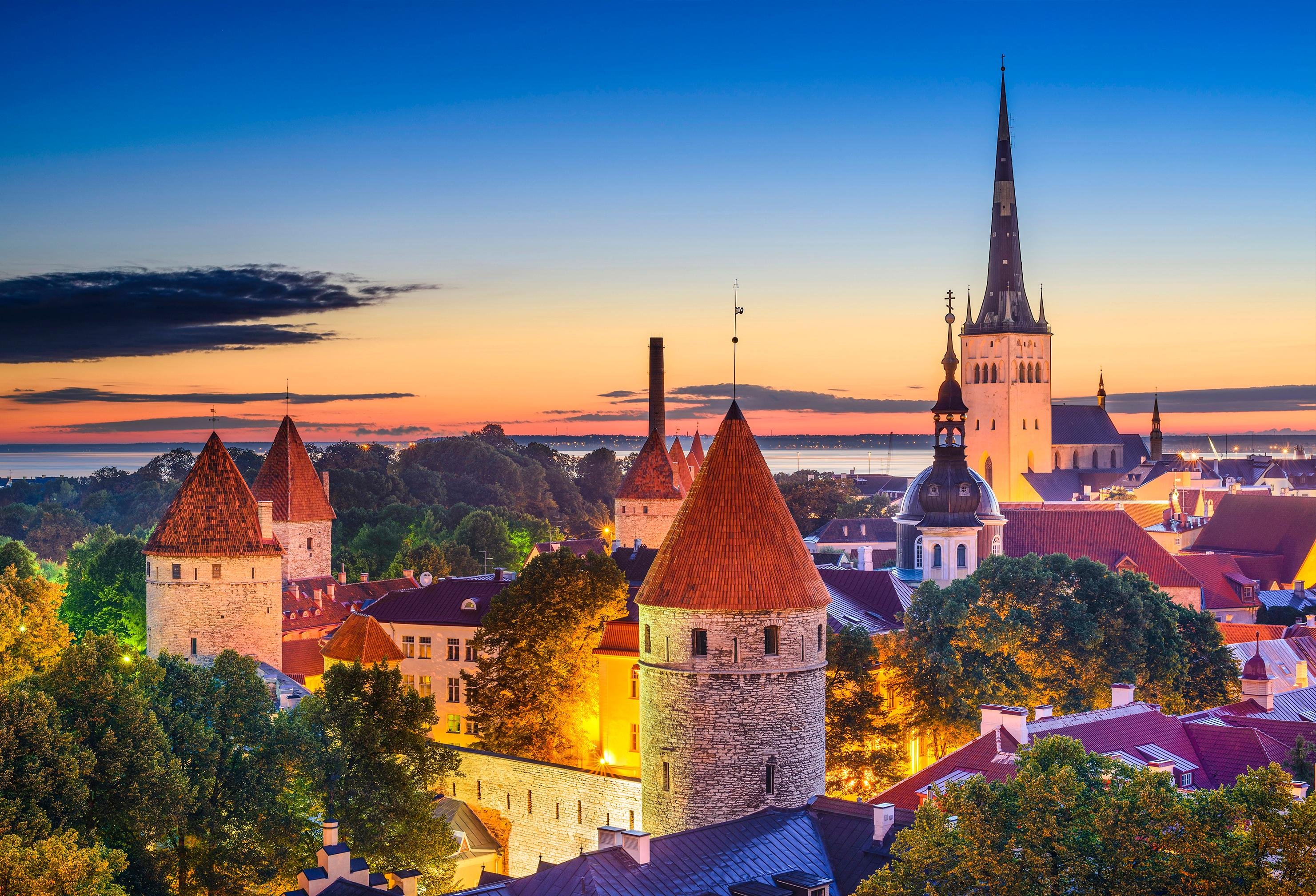 Old Town Tallinn Historical Walking Tour