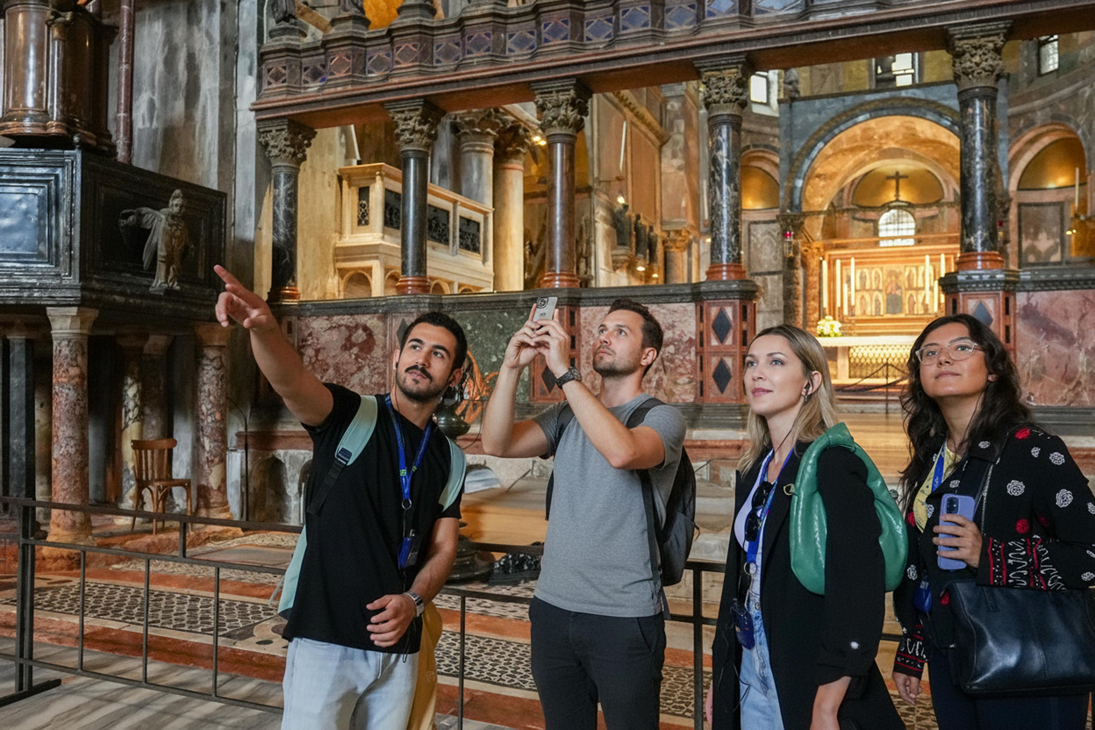Doge's Palace, St. Mark's Basilica & Gondola Experience