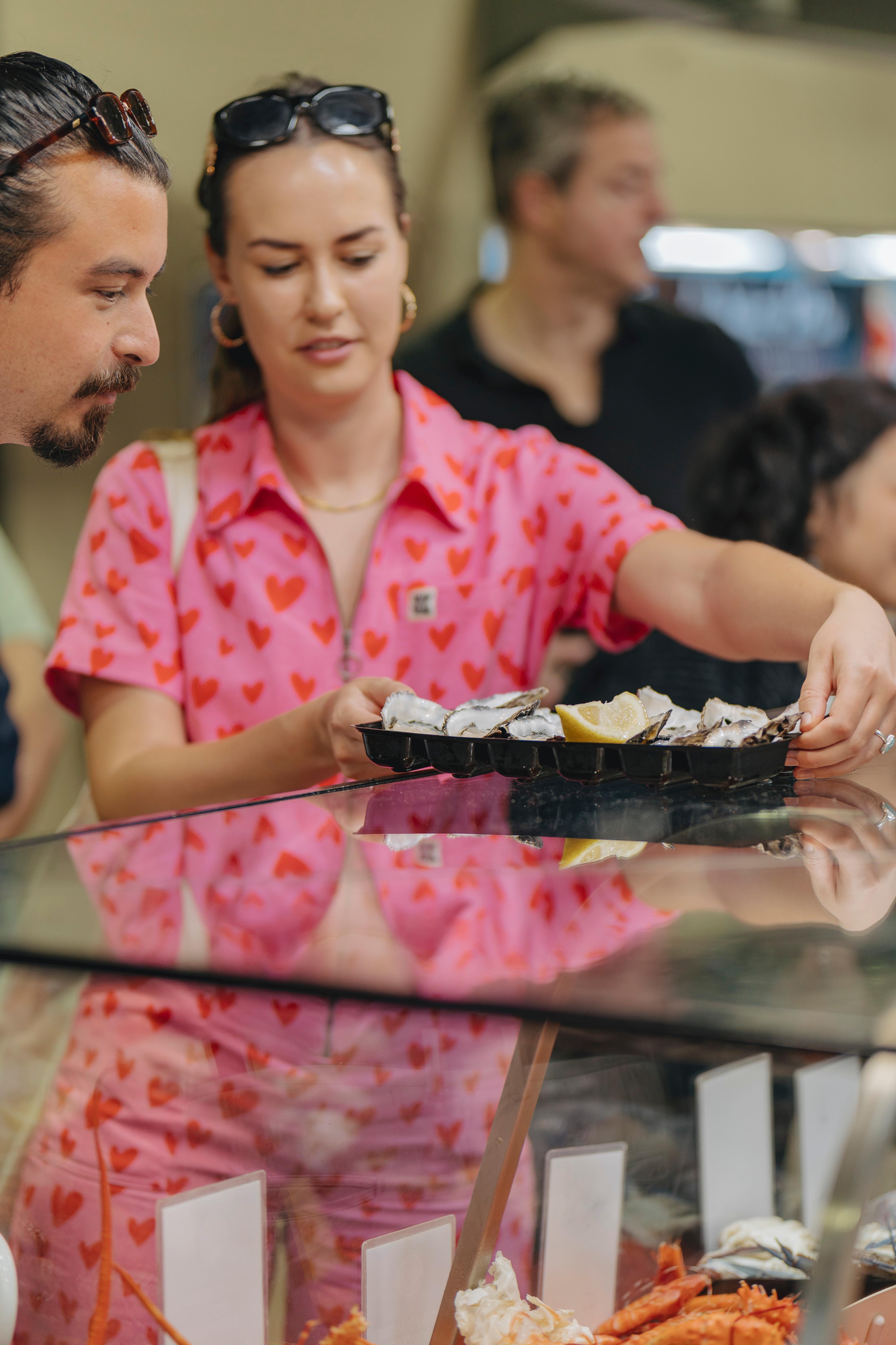 Melbourne Food & Drink Walking Tour with Market Visit