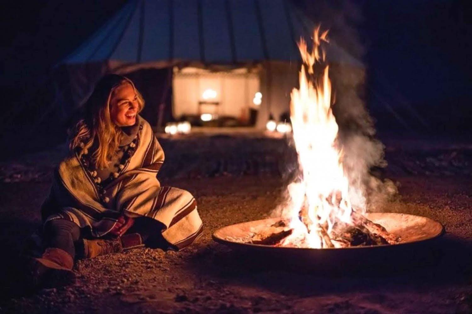 Agafay Desert Overnight: Quad Biking, Moroccan Dinner & Starlit Camp