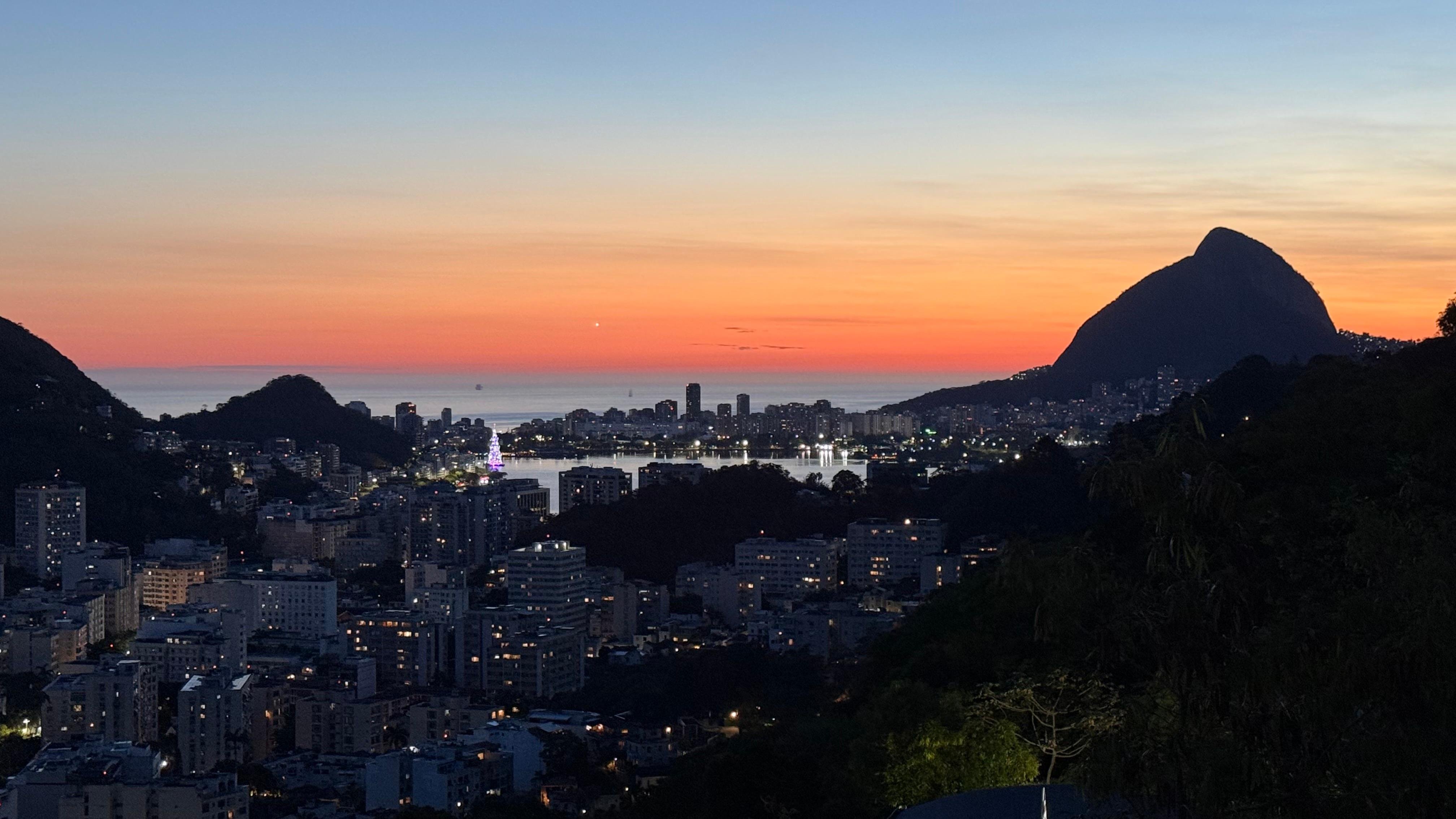 Rio de Janeiro: Santa Marta Favela Guided Walking Tour