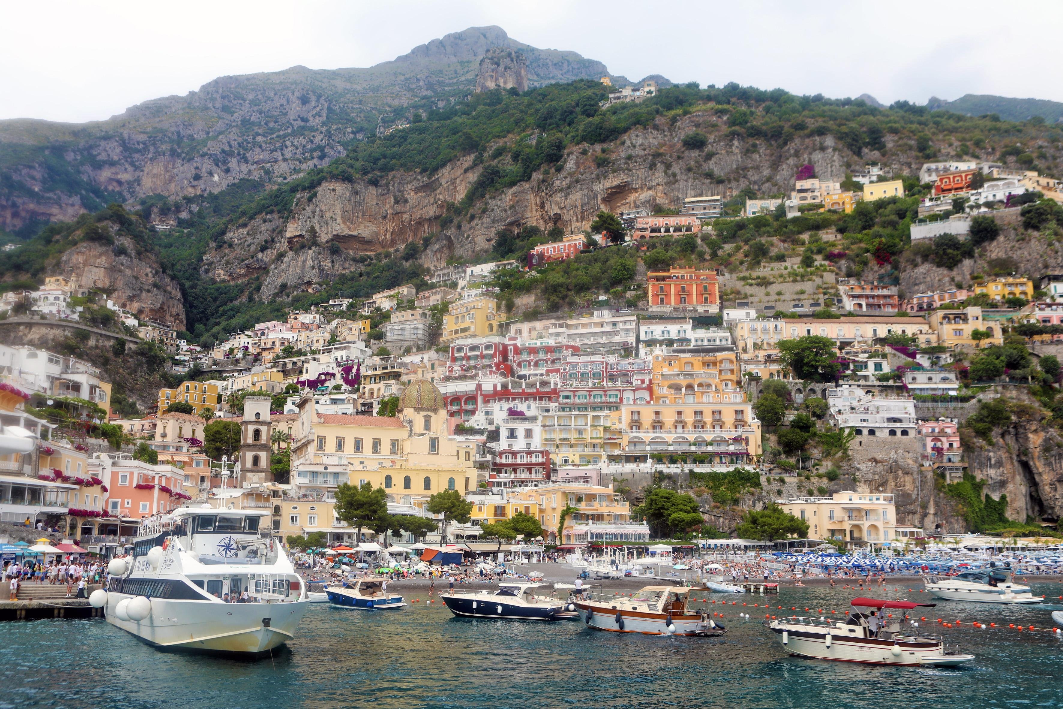 Amalfi Coast Boat Tour from Naples with Positano Stop
