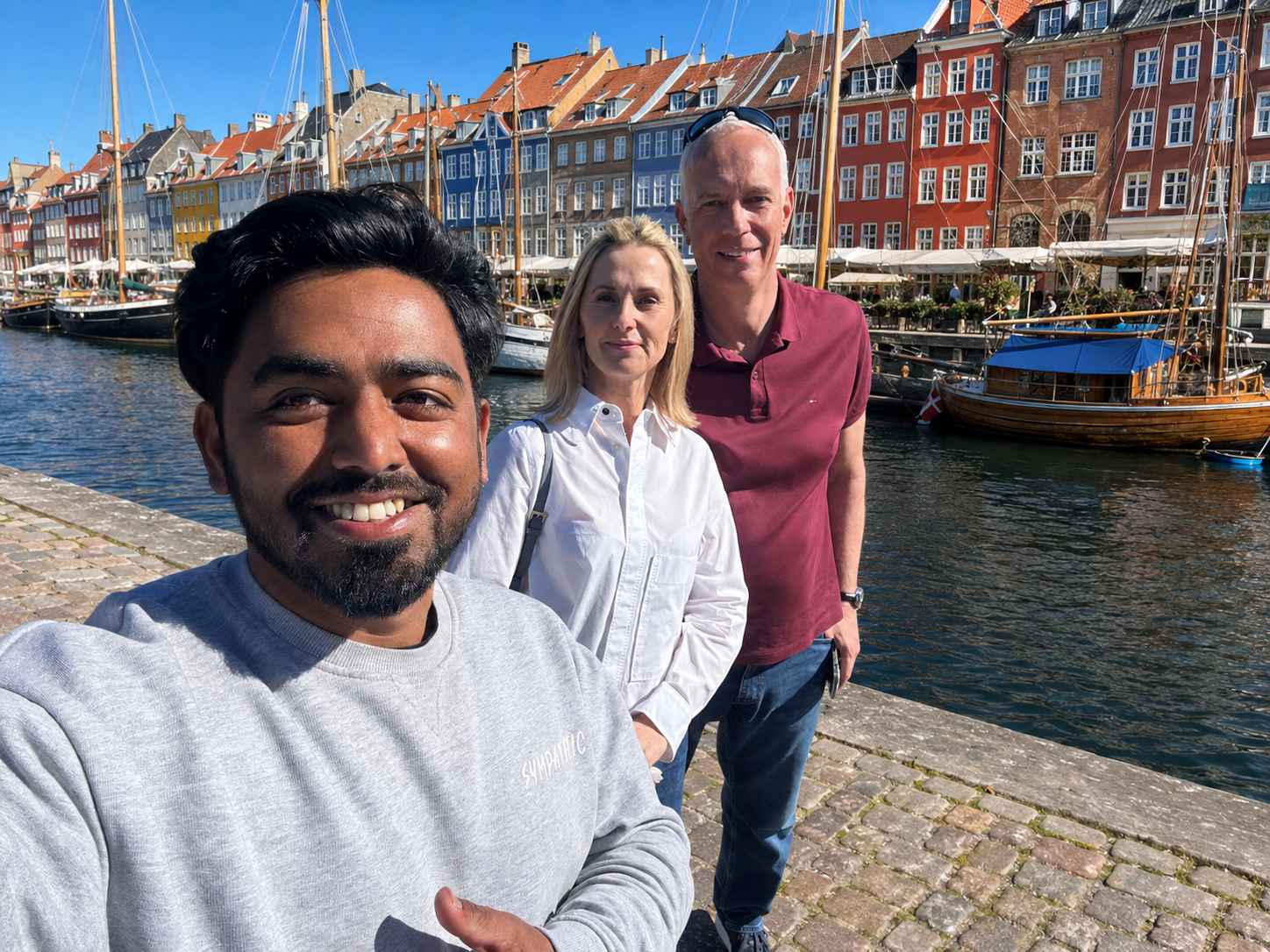 Copenhagen Walking Tour with Harbor Ferry & Royal Guard Ceremony