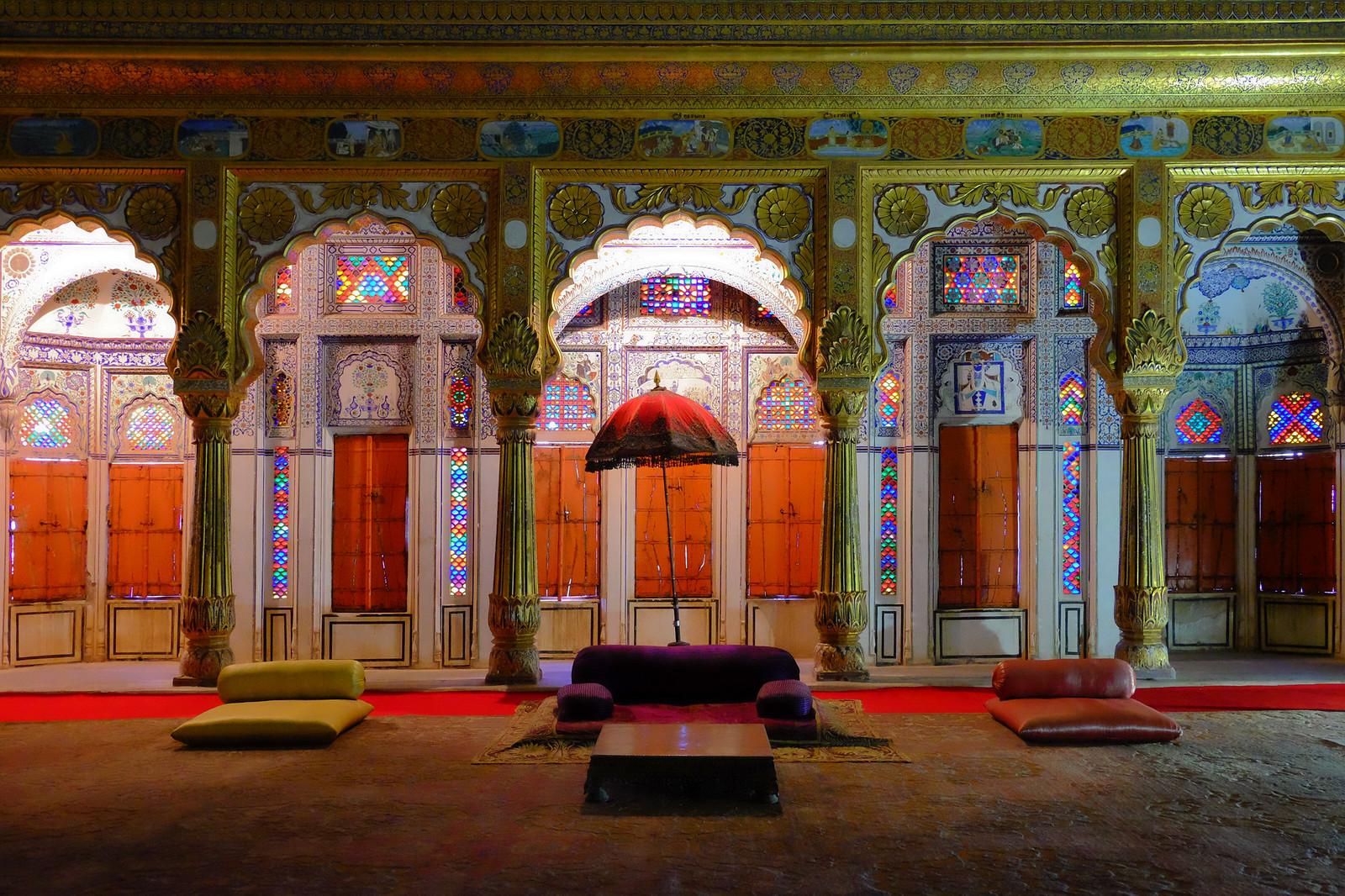 Udaipur Private Full-Day Heritage & Sightseeing Tour