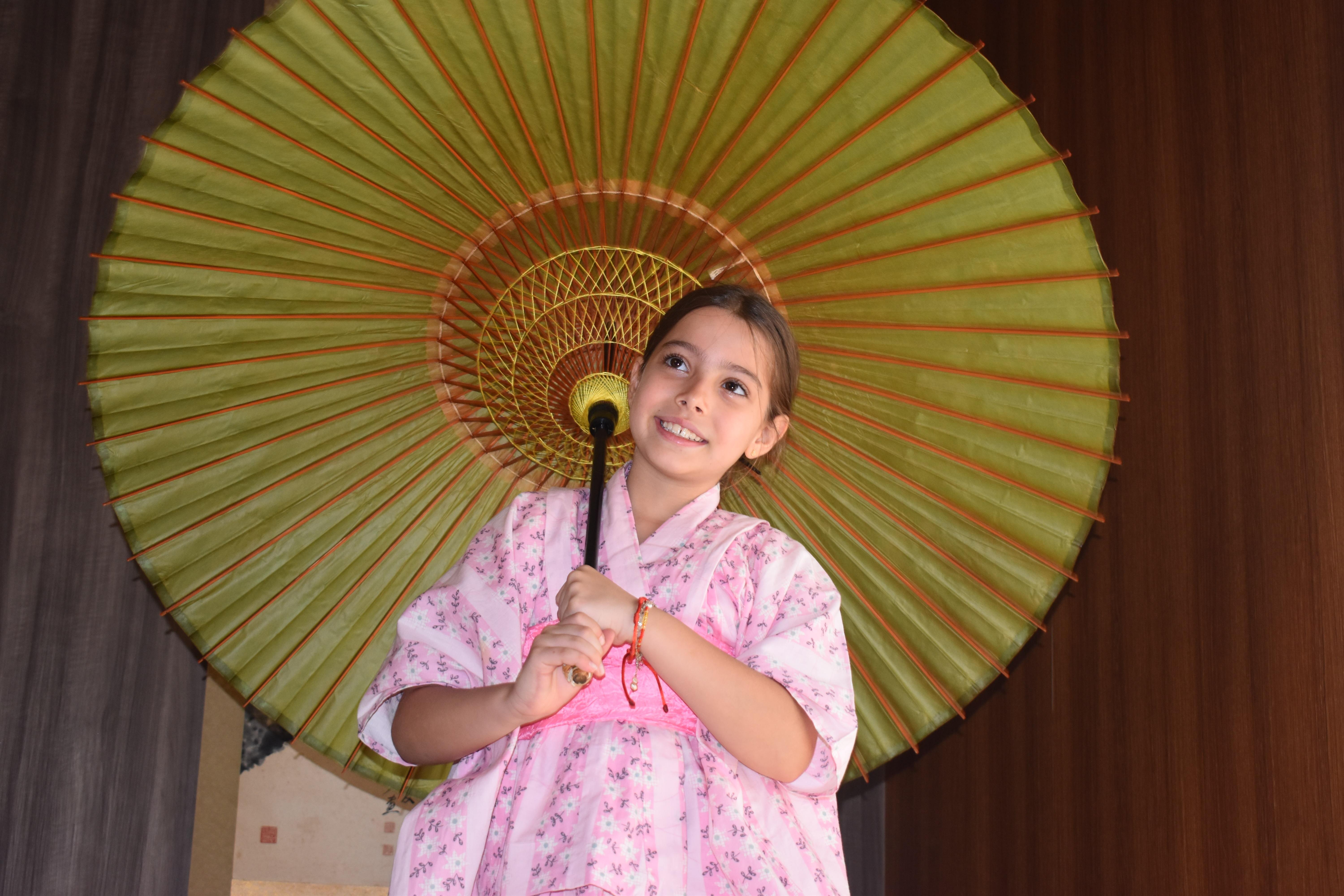 Privat upplevelse i Machiya i Kyoto: Tebjudning, kalligrafi & kimono