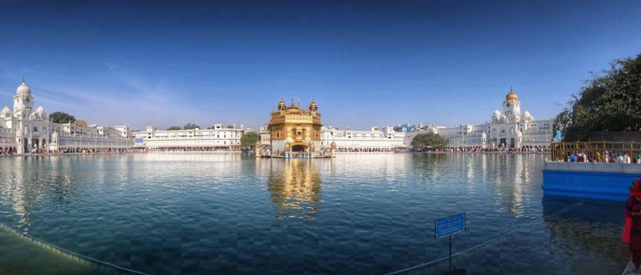 Amritsar: Golden Temple & Jallianwala Bagh Guided Walking Tour