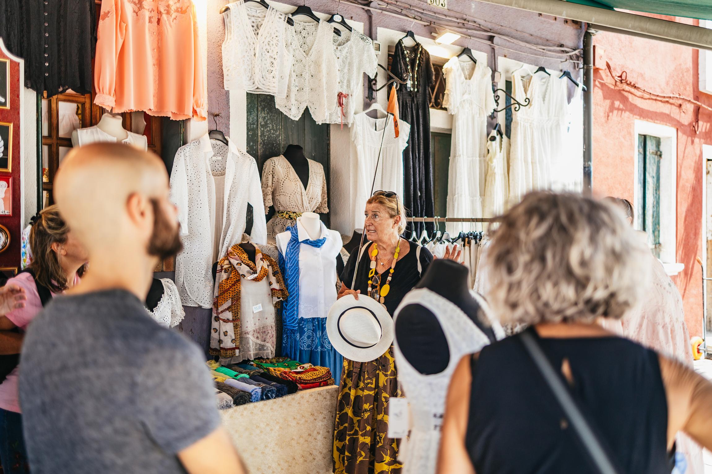 Murano & Burano Guided Tour by Private Boat with Glassmaking — gallery image 13
