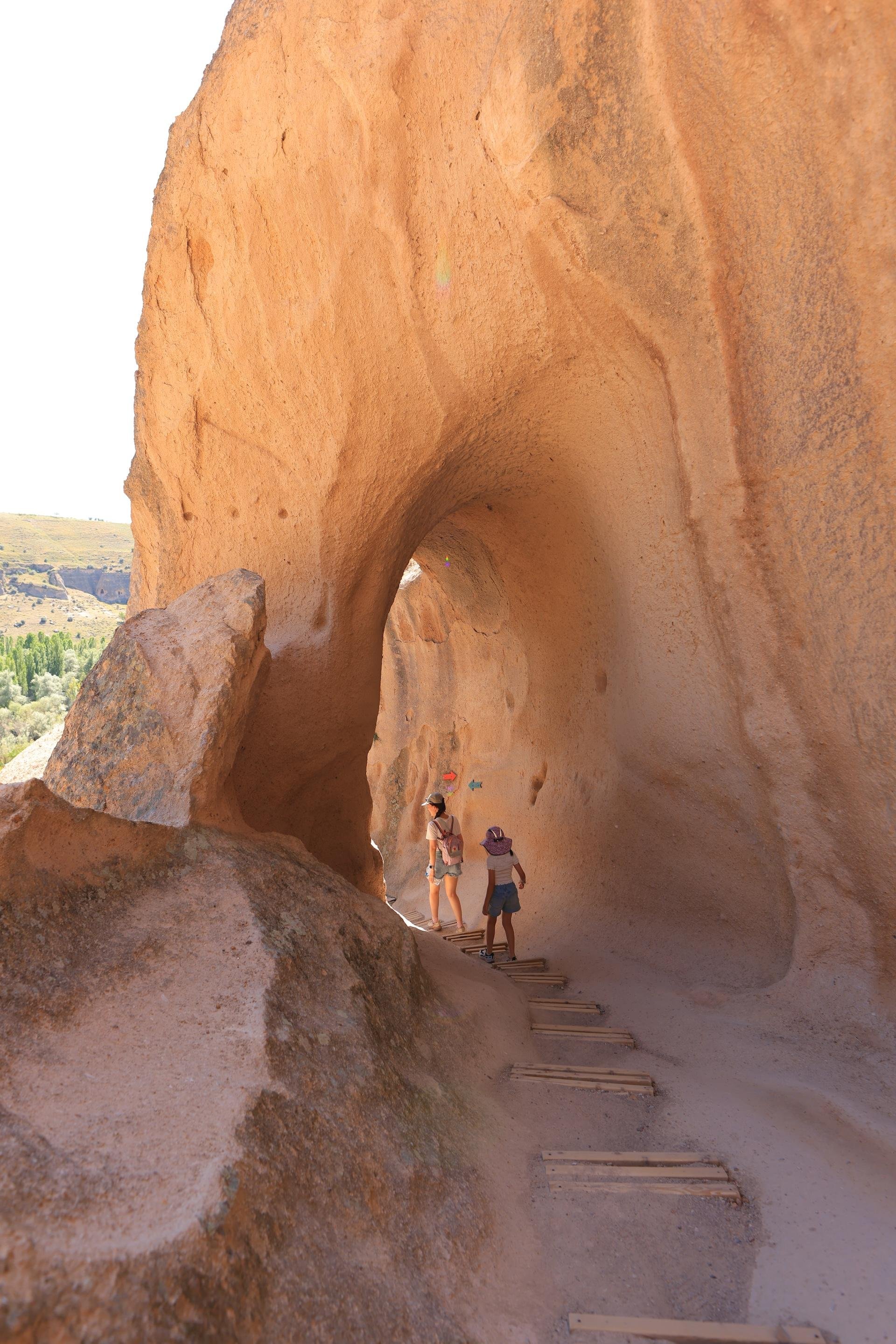 Cappadocia Green Tour: Derinkuyu Underground City & Ihlara Valley Hike