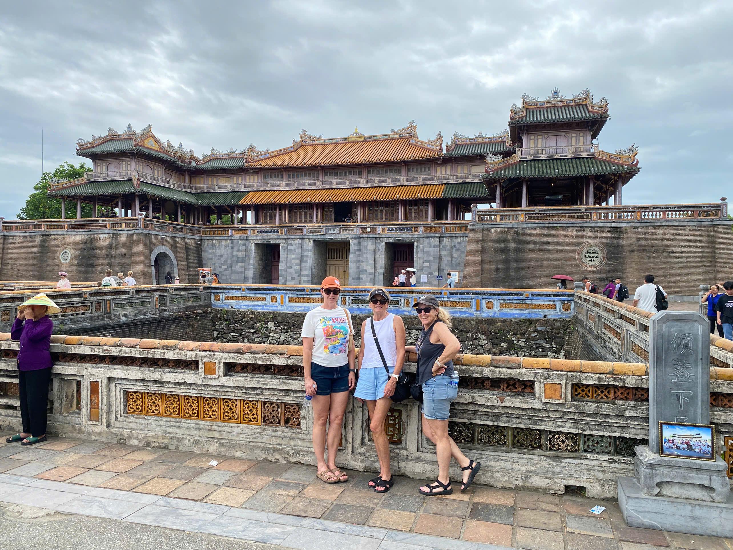 Private Guided Walking Tour: Hue Imperial Citadel