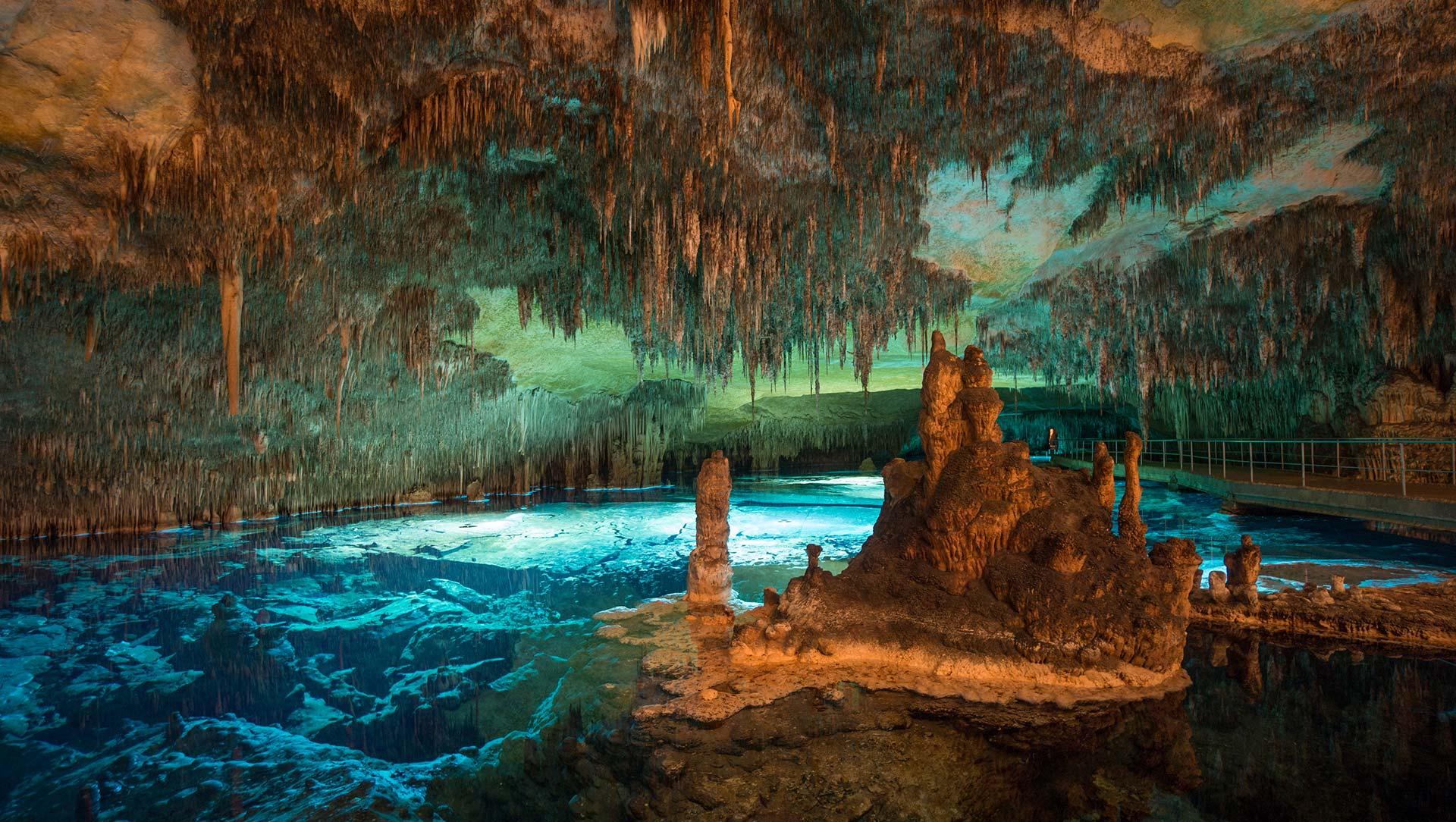 Mallorca Caves & Porto Cristo Full-Day Tour